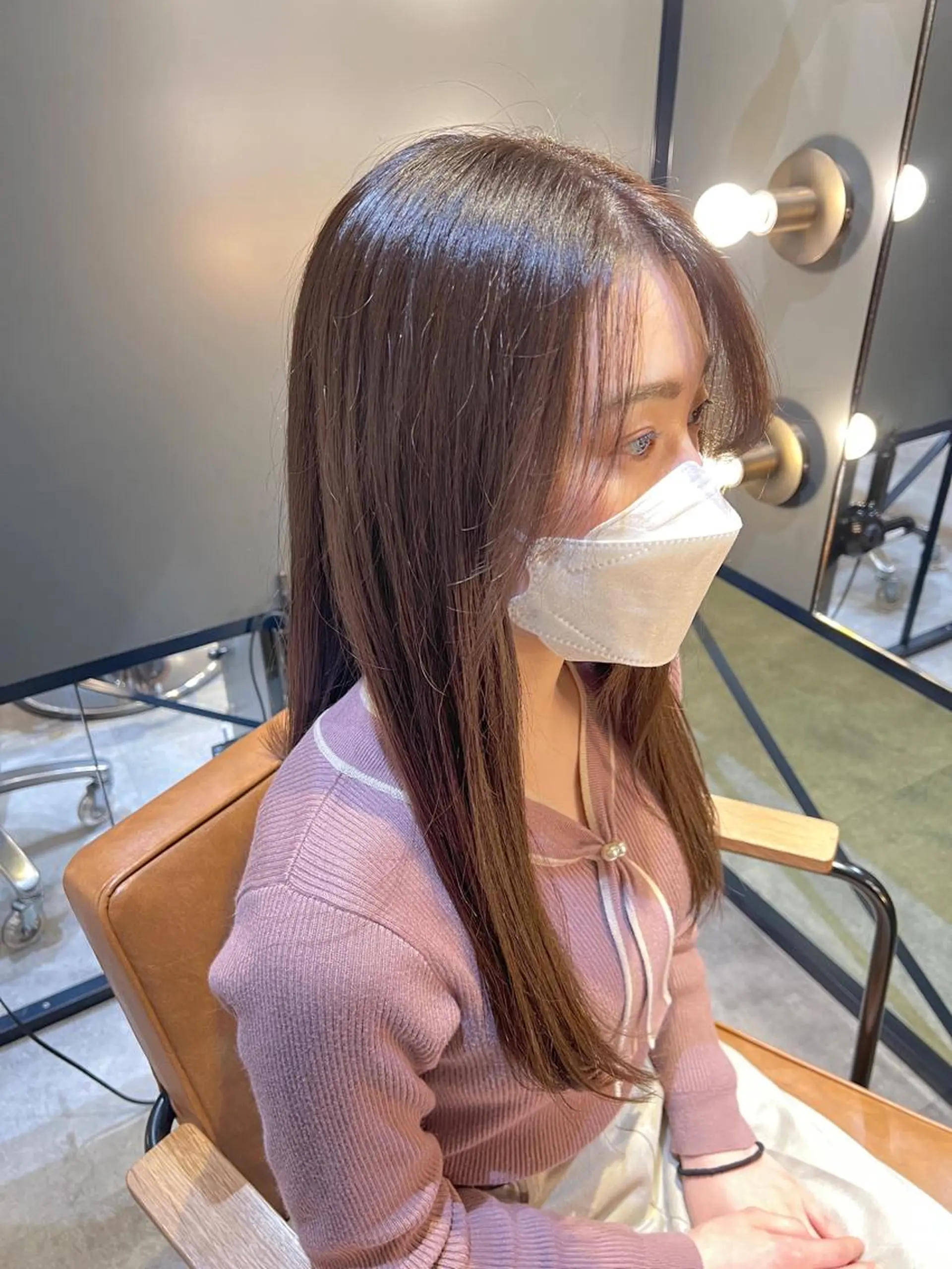 ロング カラー グレージュ ヘアカラー トリートメント THINK SHOP sakiのヘアスタイル