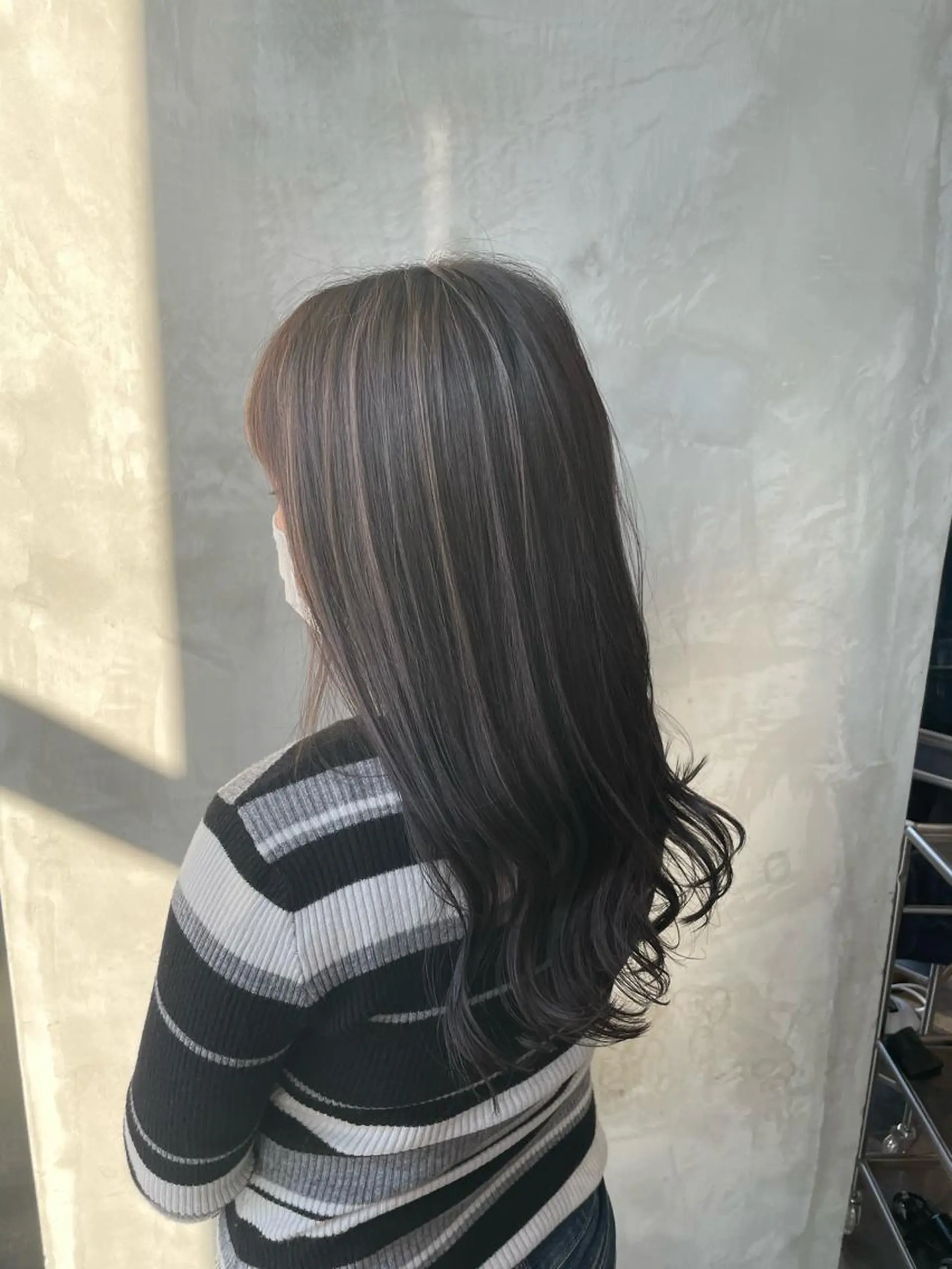 セミロング カラー ハイライトカラー ハイライト fifth JINGUMAE所属・波巻きスパイラルパー マ/シャドウパーマ駿のヘアスタイル