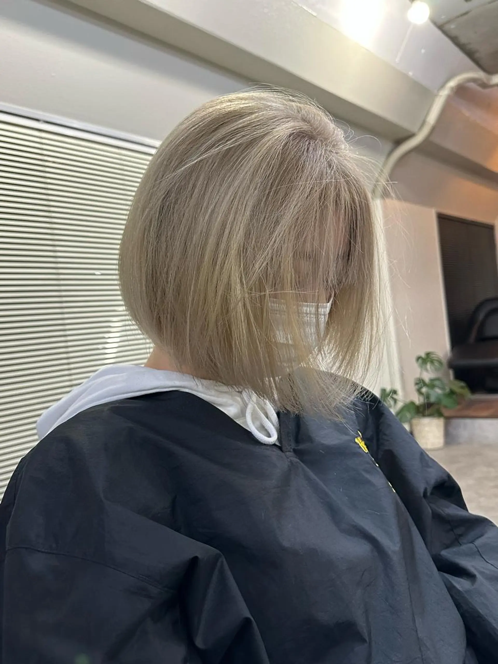 ショート カラー パーマ ヘアアレンジ メンズ キッズ ネイル マツエク・マツパ アイブロウ メンズバレイヤージュ メンズブリーチ メンズハイライト メンズインナーカラー メンズ韓国風 切りっぱなしヘアボブ ミディアムヘアRYOのヘアスタイル