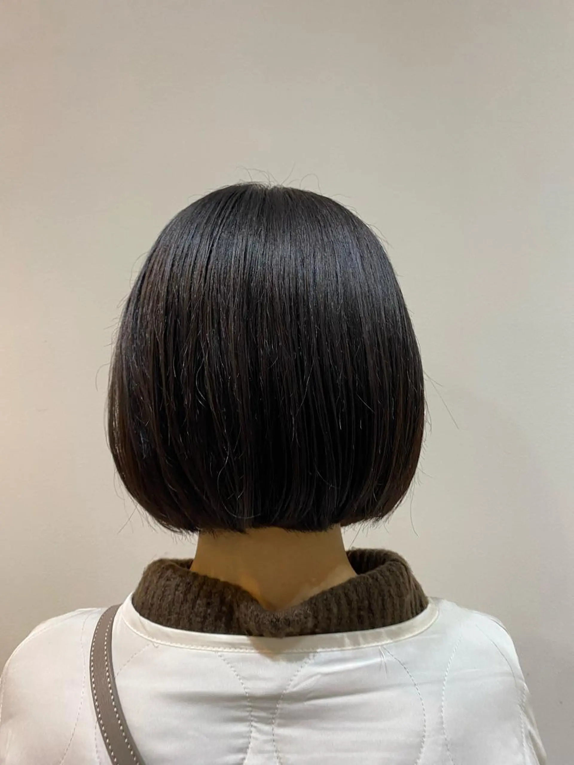 ショート カラー バレイヤージュ ブリーチ ケアブリーチ ダブルカラー イヤリングカラー 大人かわいい×艶髪 🤍塩川のヘアスタイル