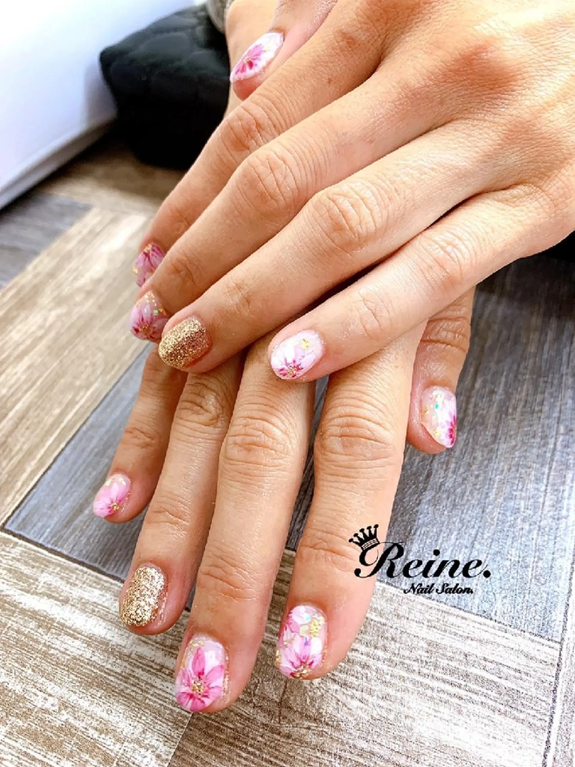 ネイル Nailsalon Reine所属・玉栄 伶奈のネイルデザイン