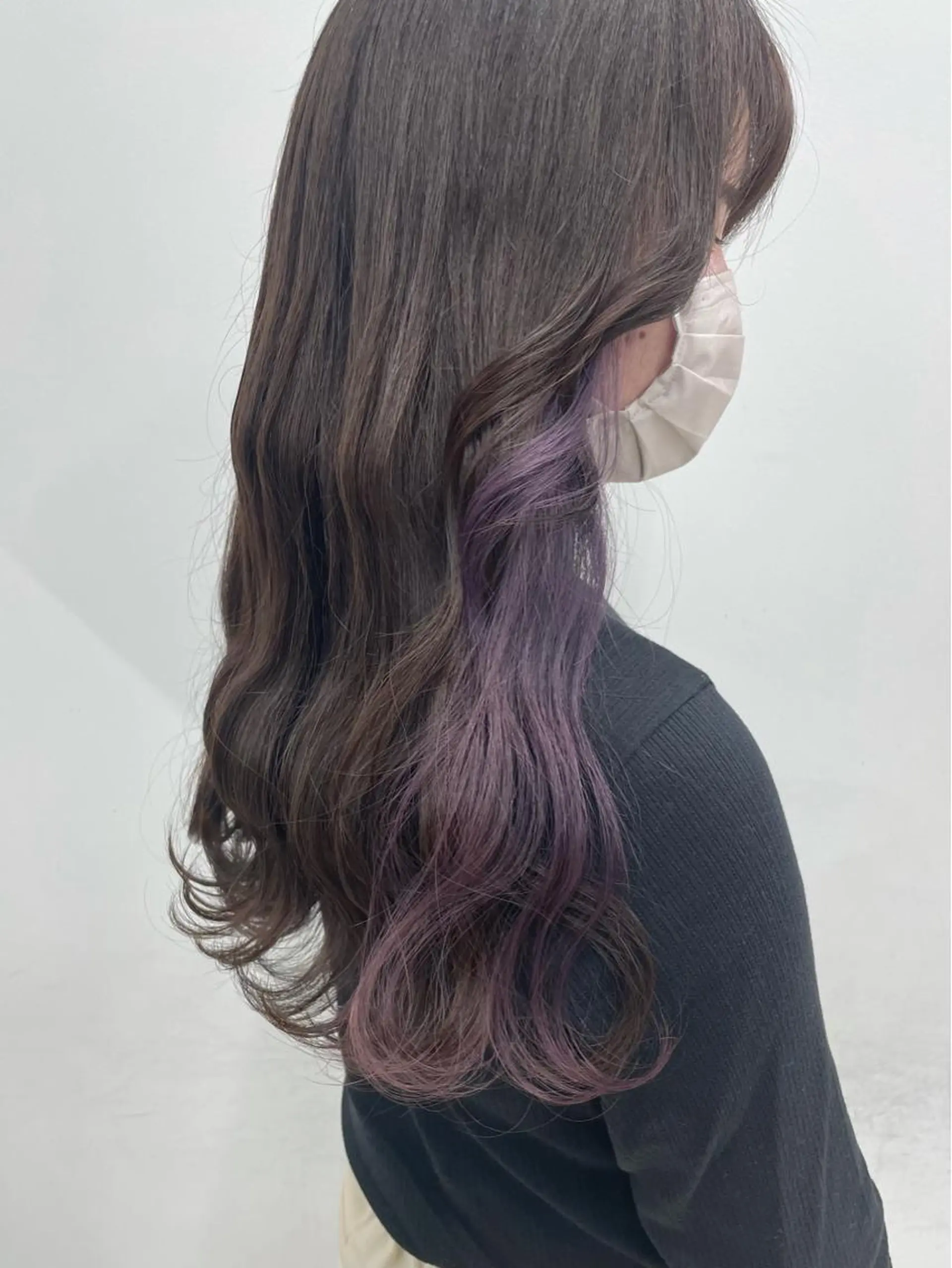 セミロング 🦄インナーカラー 🦄貫井彩花のヘアスタイル