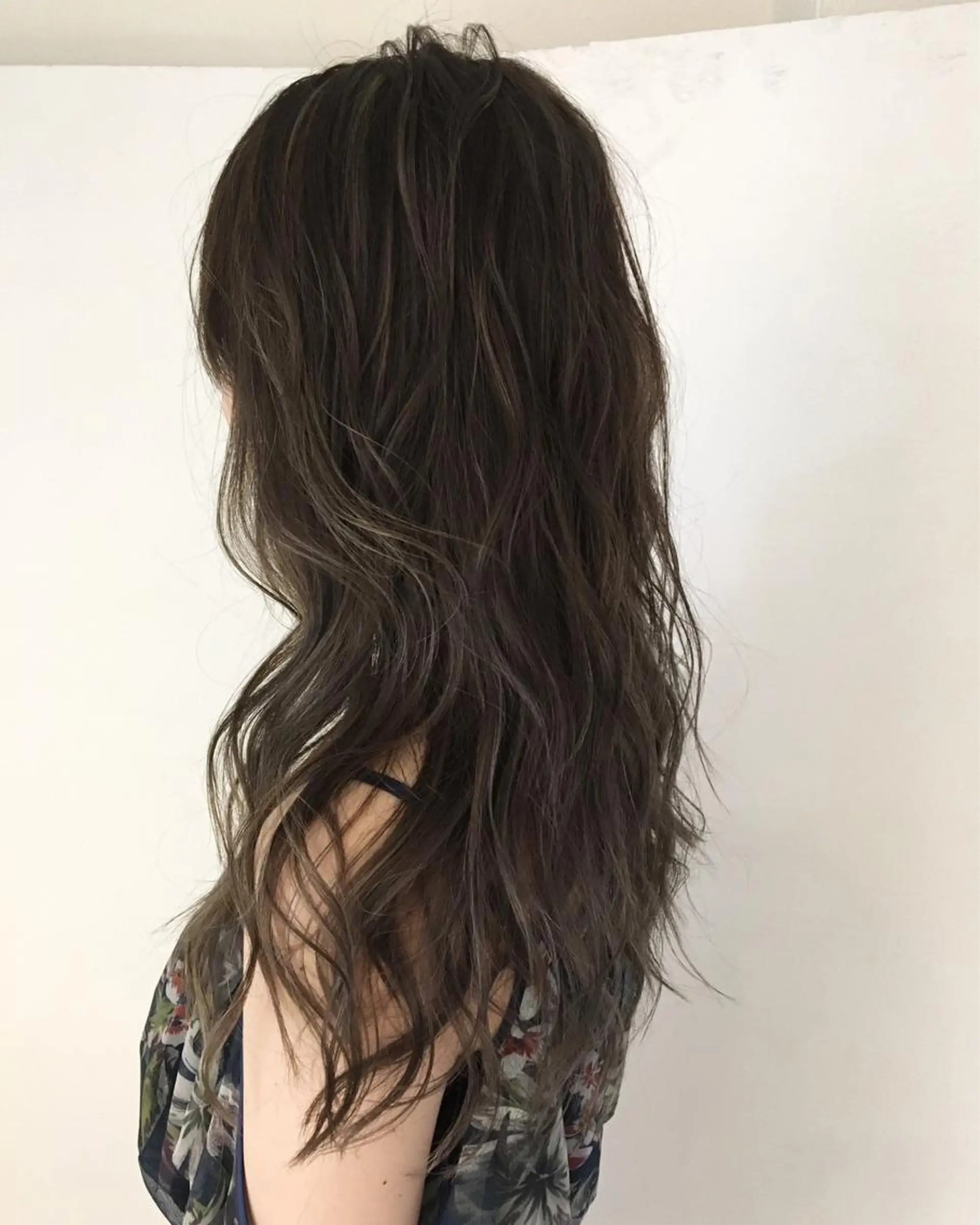 ロング カラー 渡辺 健太のヘアスタイル