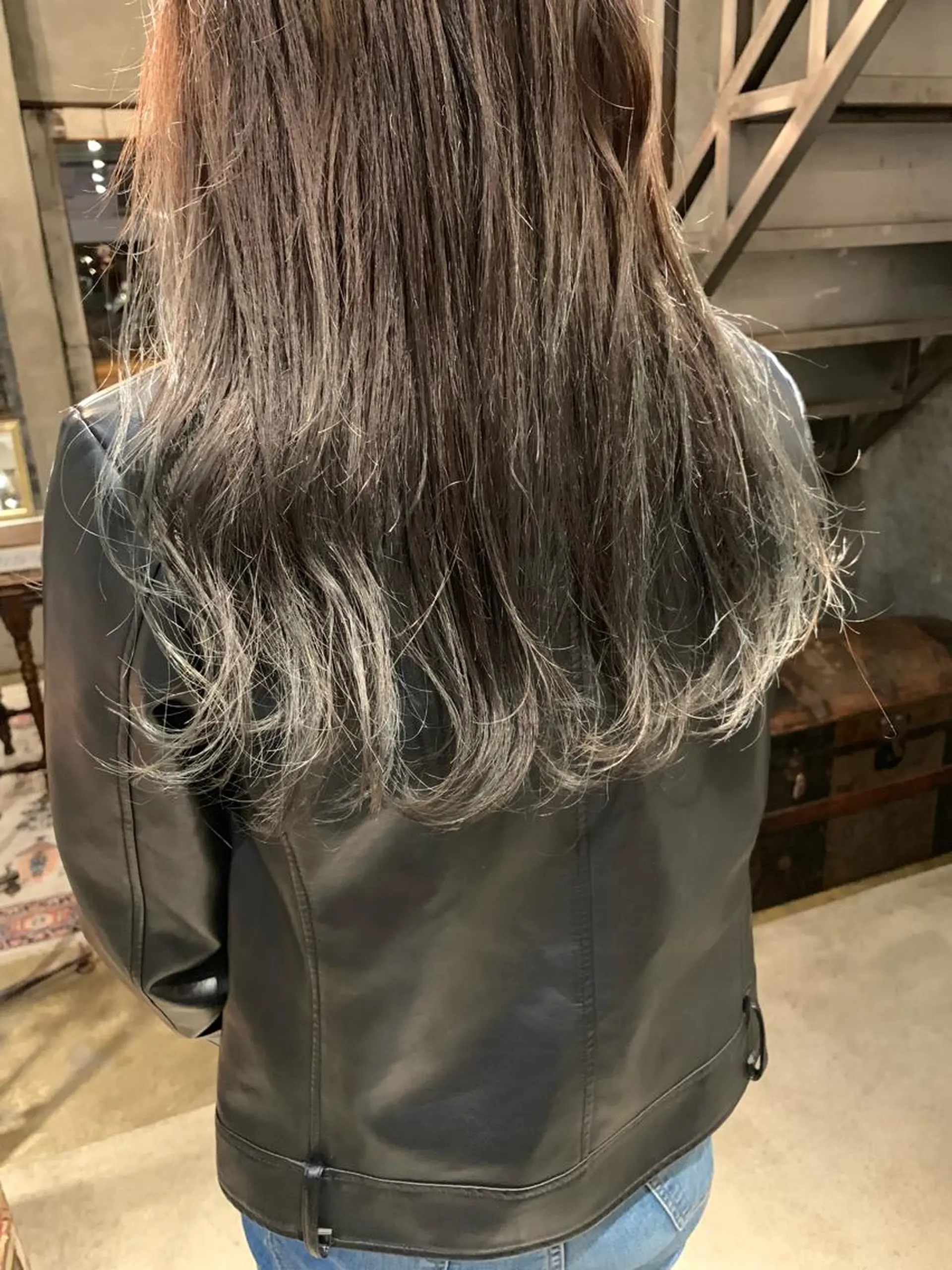 セミロング カラー ブリーチ 透明感カラー グラデーションカラー ボブ 外ハネヘア 鎌田卓也/髪質改善 /透明感カラーのヘアスタイル