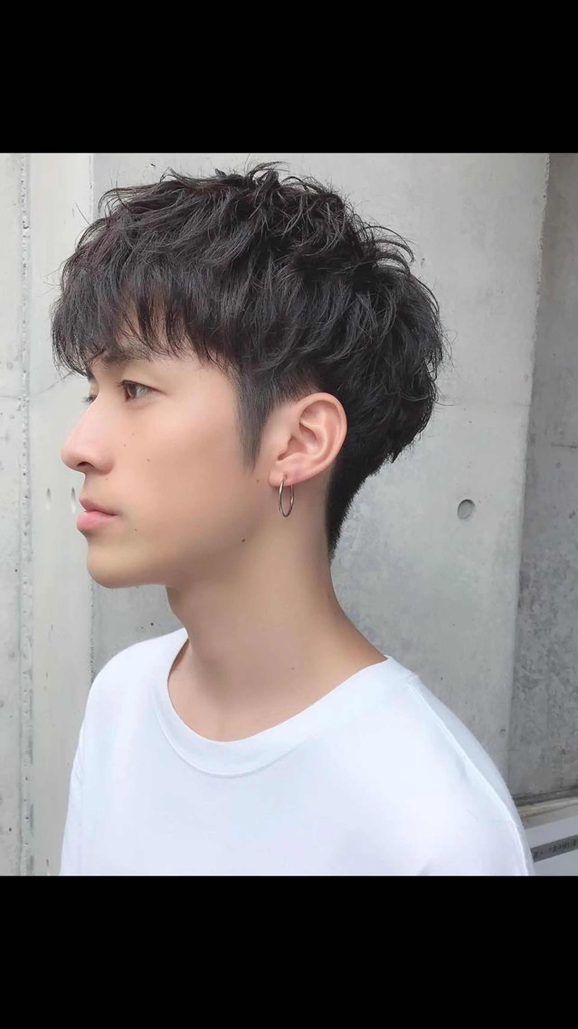 ショート パーマ メンズ 及川 光のヘアスタイル