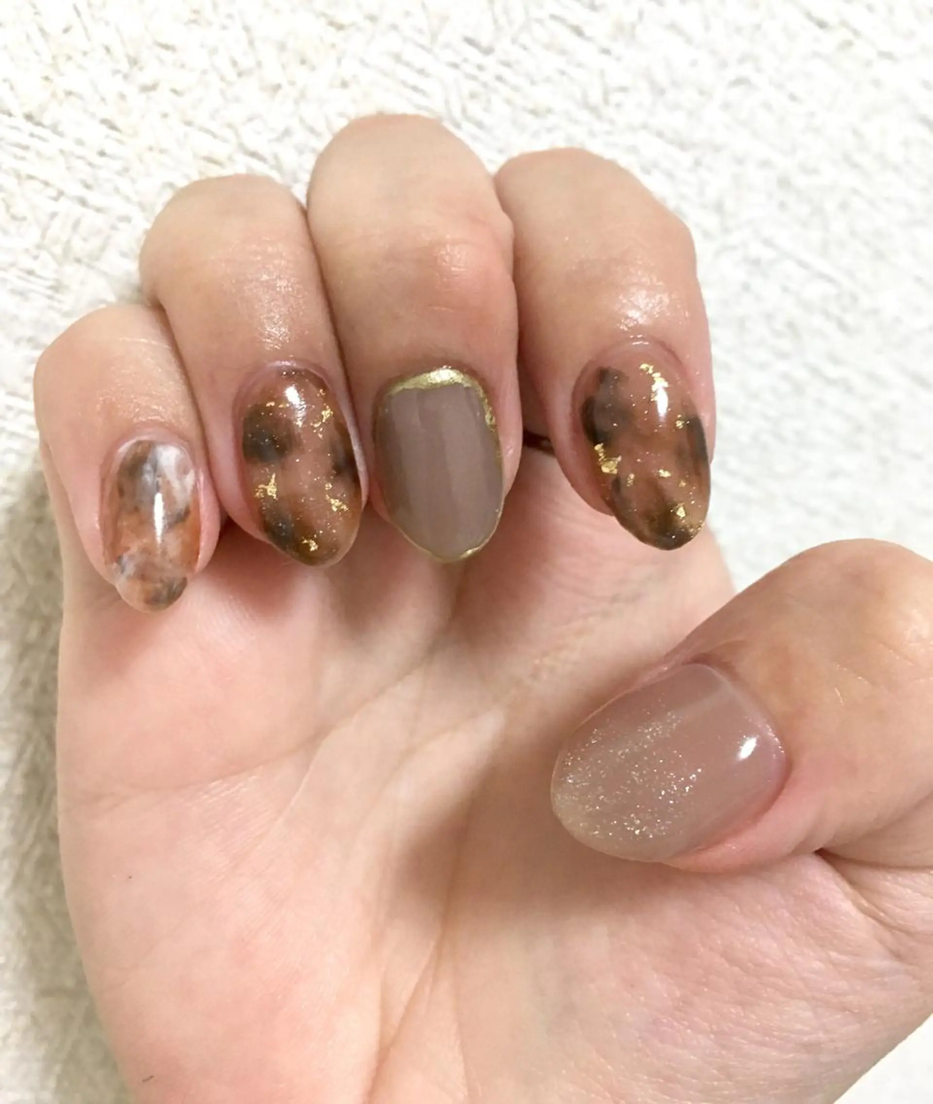 ネイル べっ甲ネイル nail salon BochiBochiのネイルデザイン