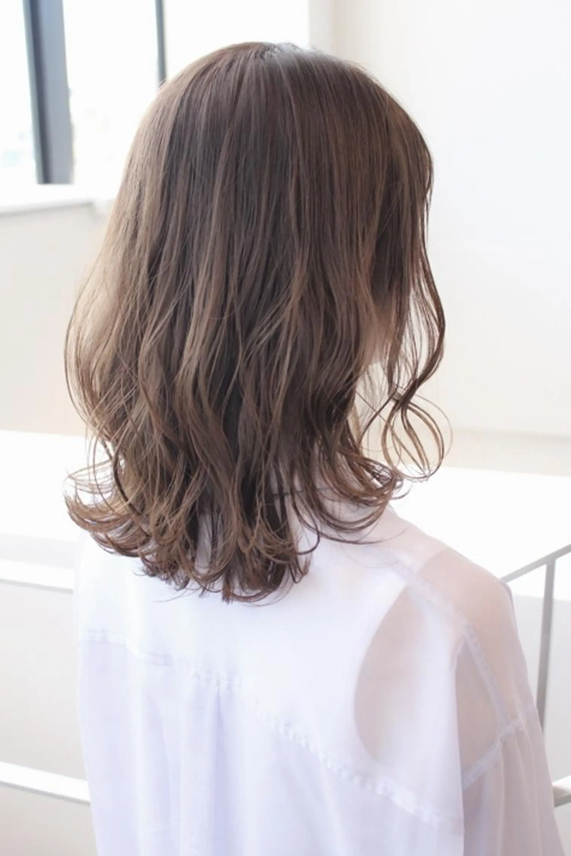 セミロング カット ヘアカラー トリートメント 【gene 高円寺】 成沢　仁臣のヘアスタイル