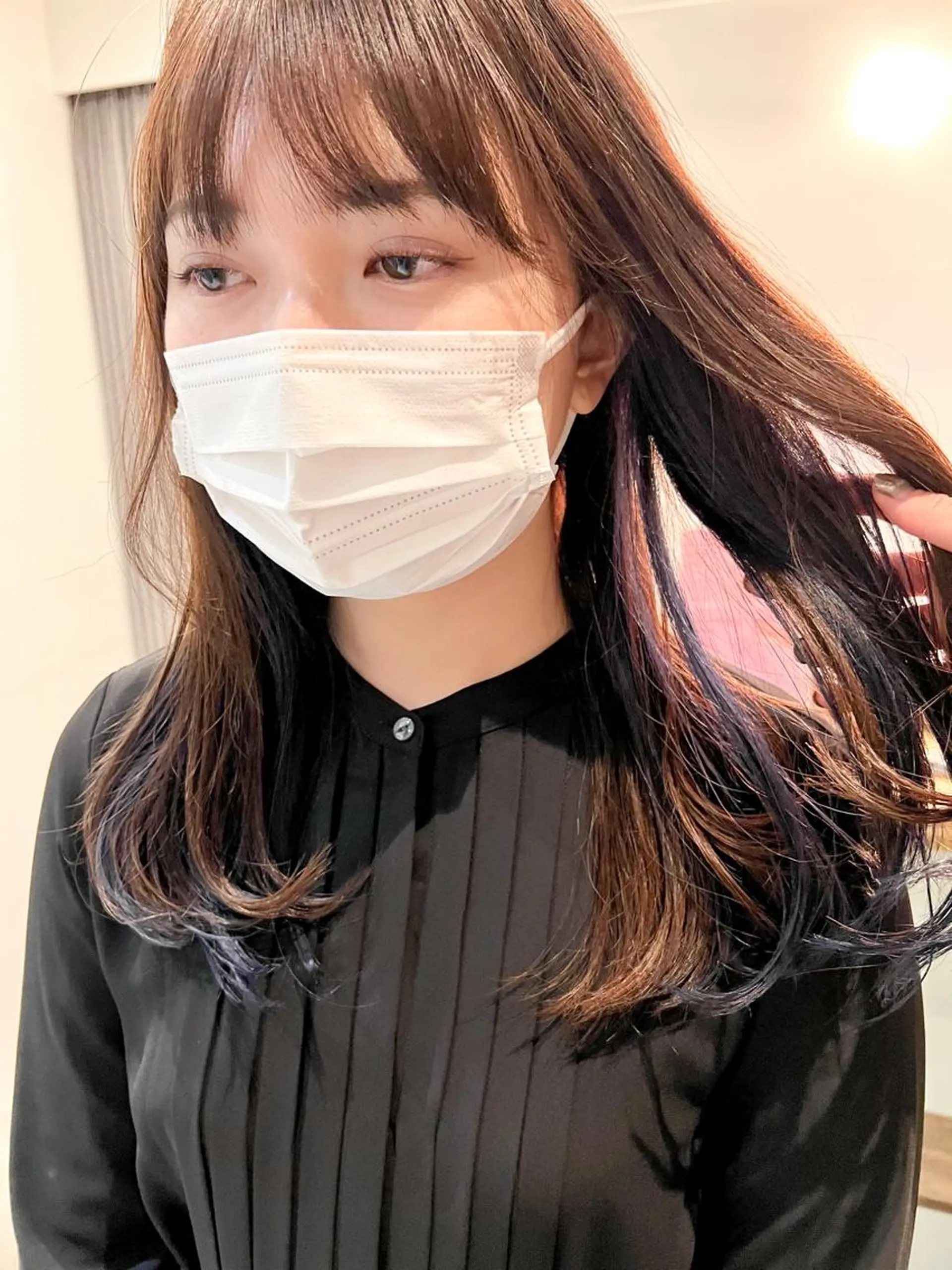 セミロング カラー ミディアムパーマ /癖毛パーマのヘアスタイル