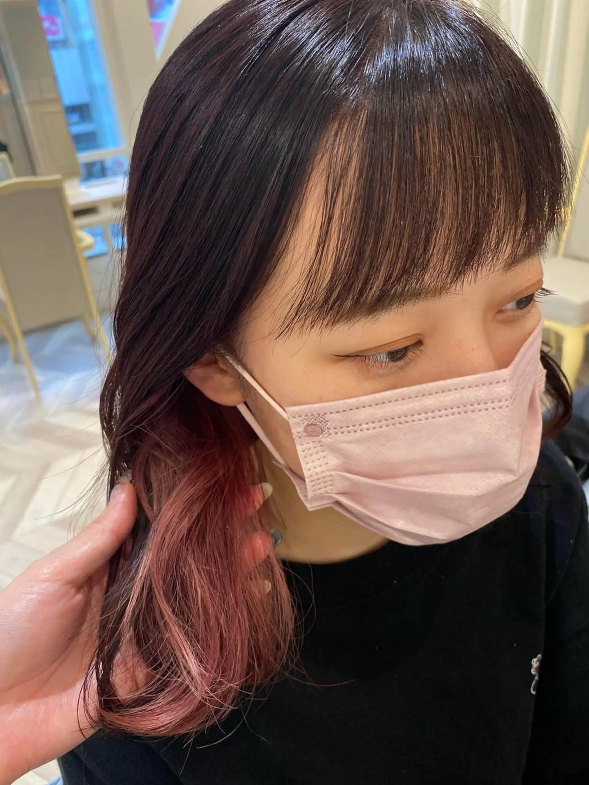 ショート カラー インナーカラー ピンクカラー 小顔レイヤー/ ベージュ🤍Rieのヘアスタイル