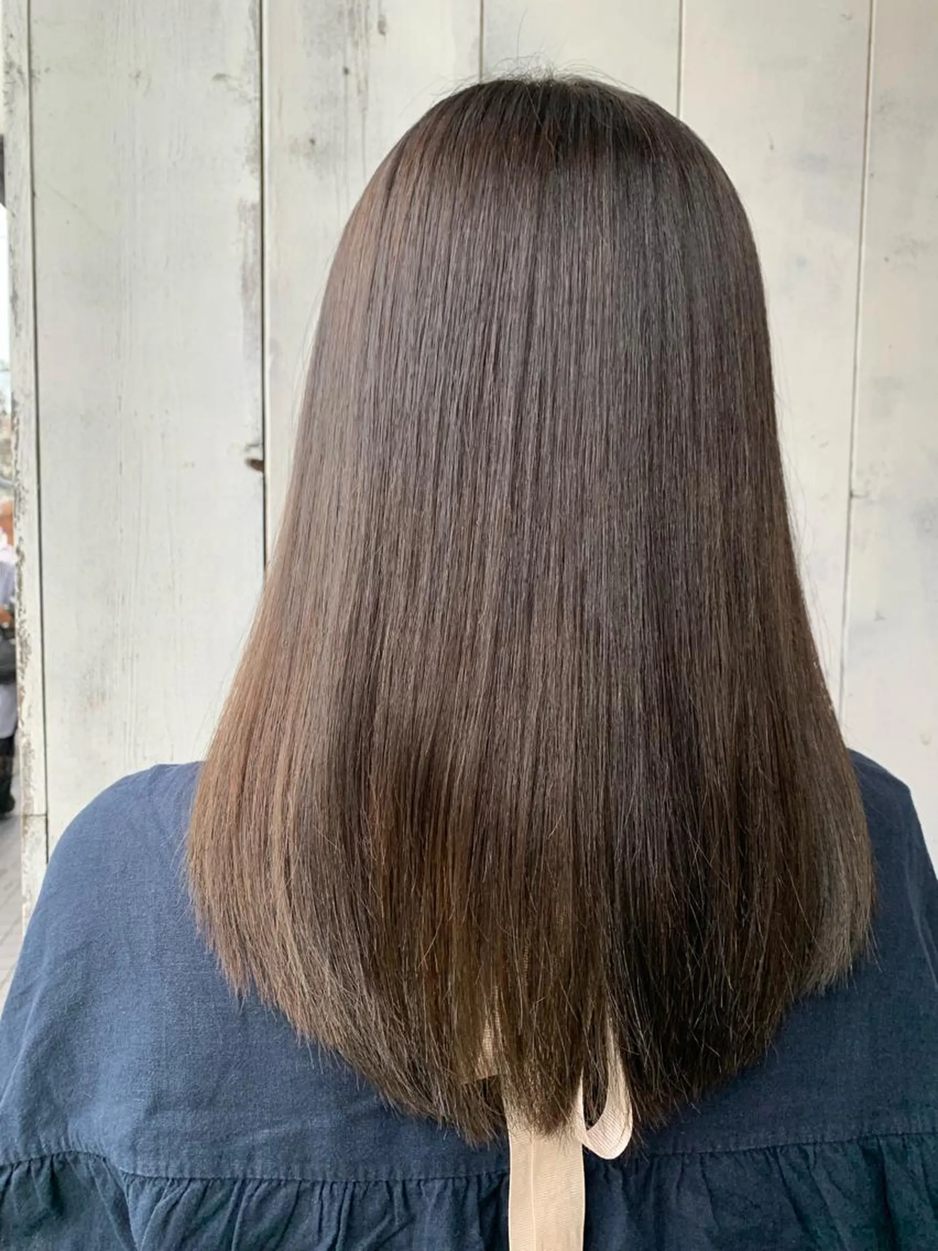 セミロング カラー カット 菅野 美咲のヘアスタイル