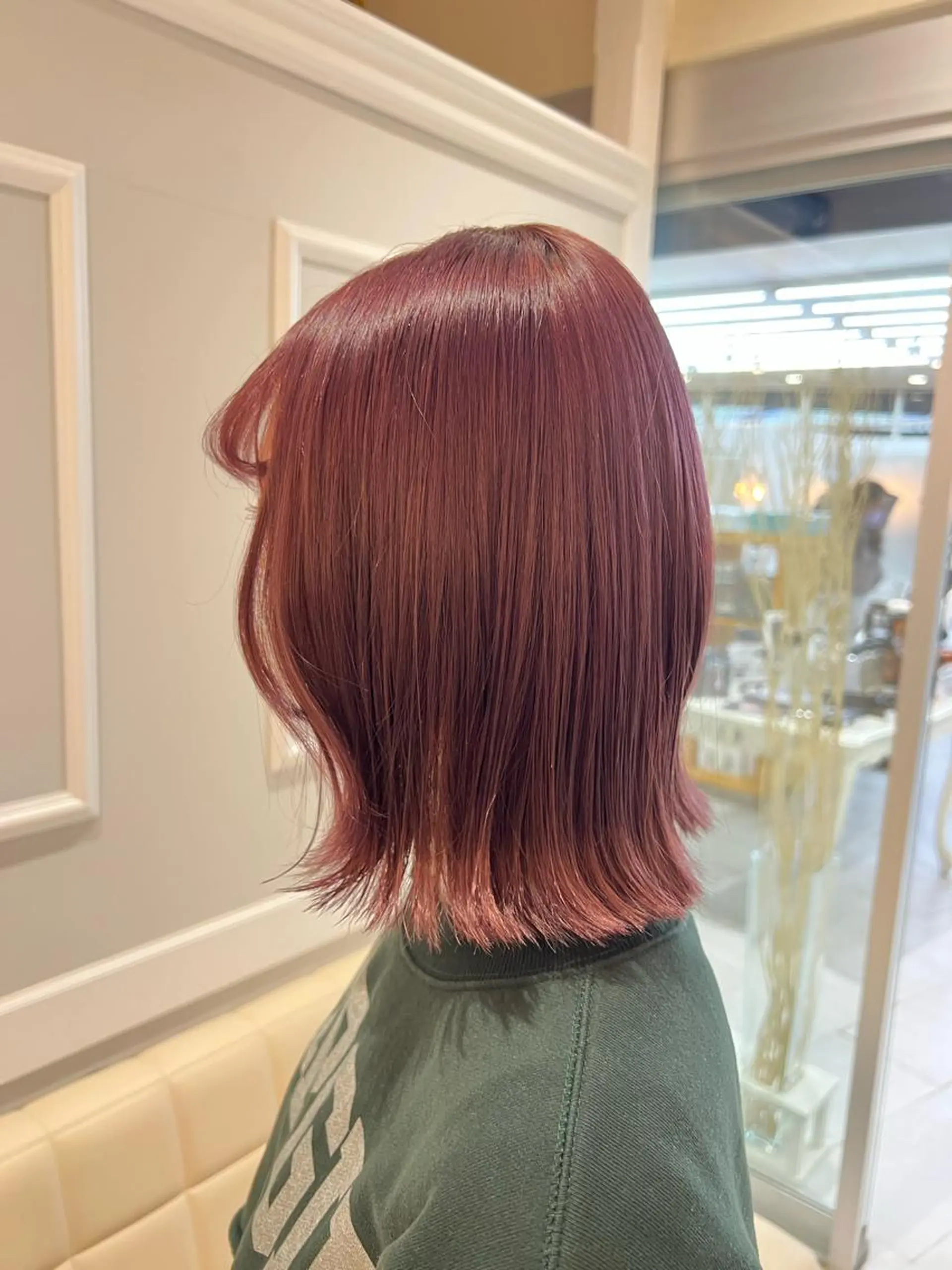 ミディアム カラー 🍏すがの みき🍏のヘアスタイル