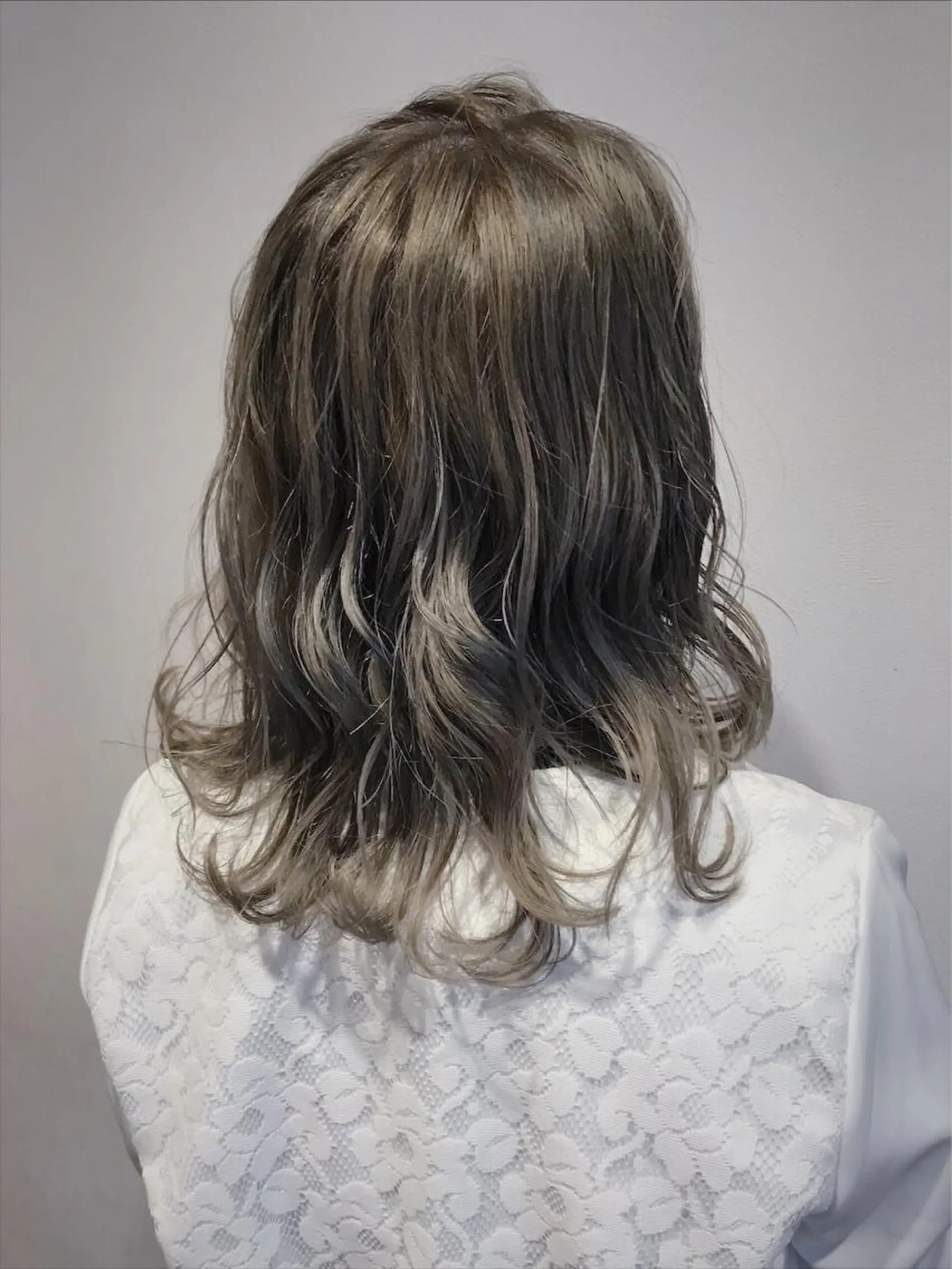 ミディアム 藤井 健のヘアスタイル