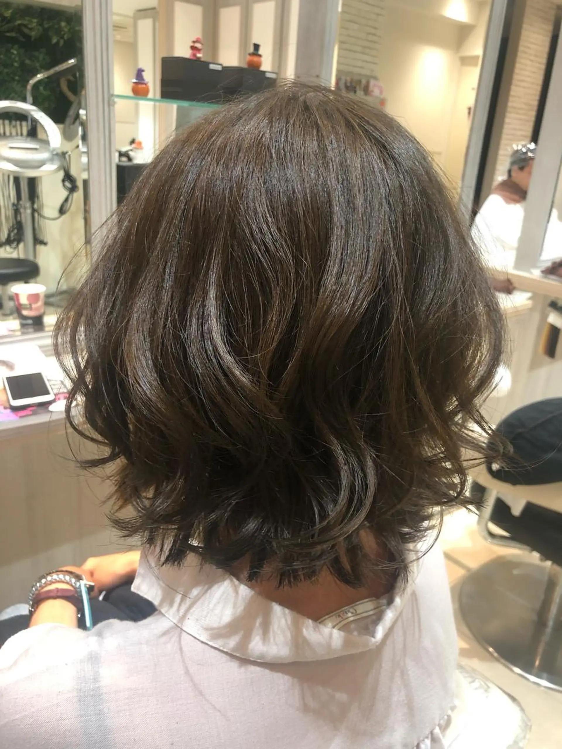 ショート カラー ヘアカラー 似合う髪型が 分からない方へのヘアスタイル