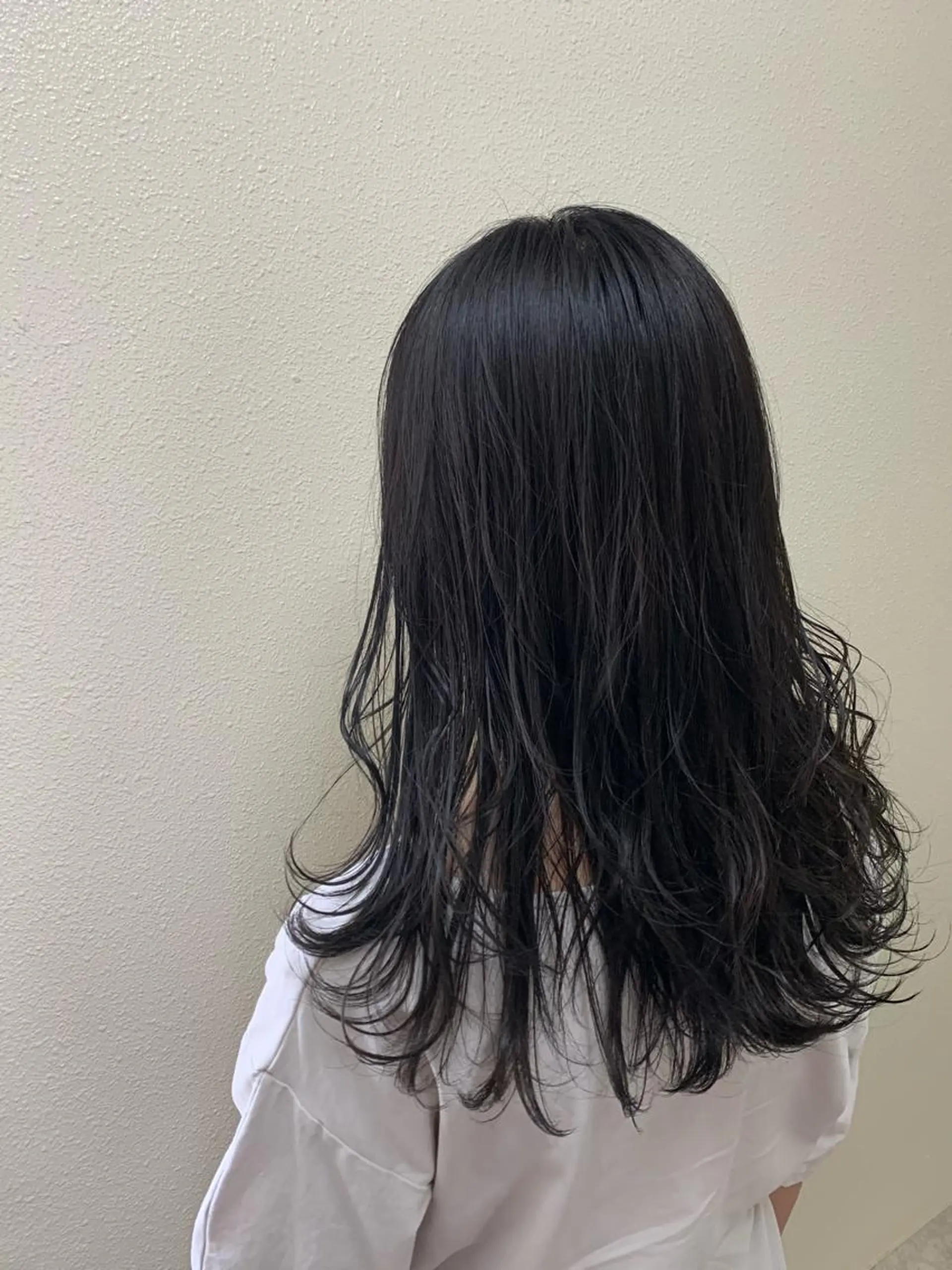 ミディアム カラー パーマ ヘアアレンジ メンズ キッズ ネイル マツエク・マツパ 切りっぱなしヘアボブ ミディアムヘアRYOのヘアスタイル