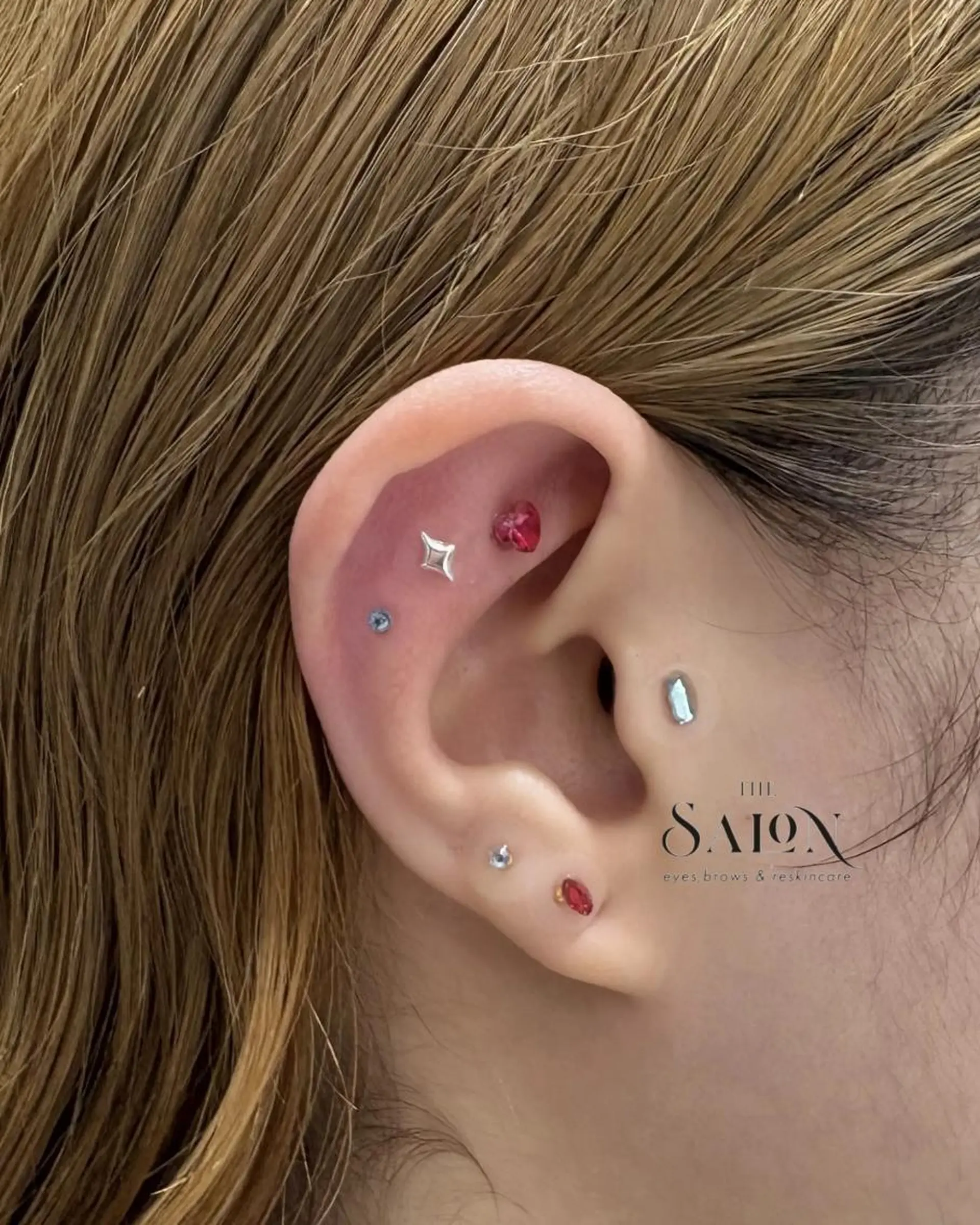 THE SALON -thea-Yuriの眉毛・アイブロウイメージ