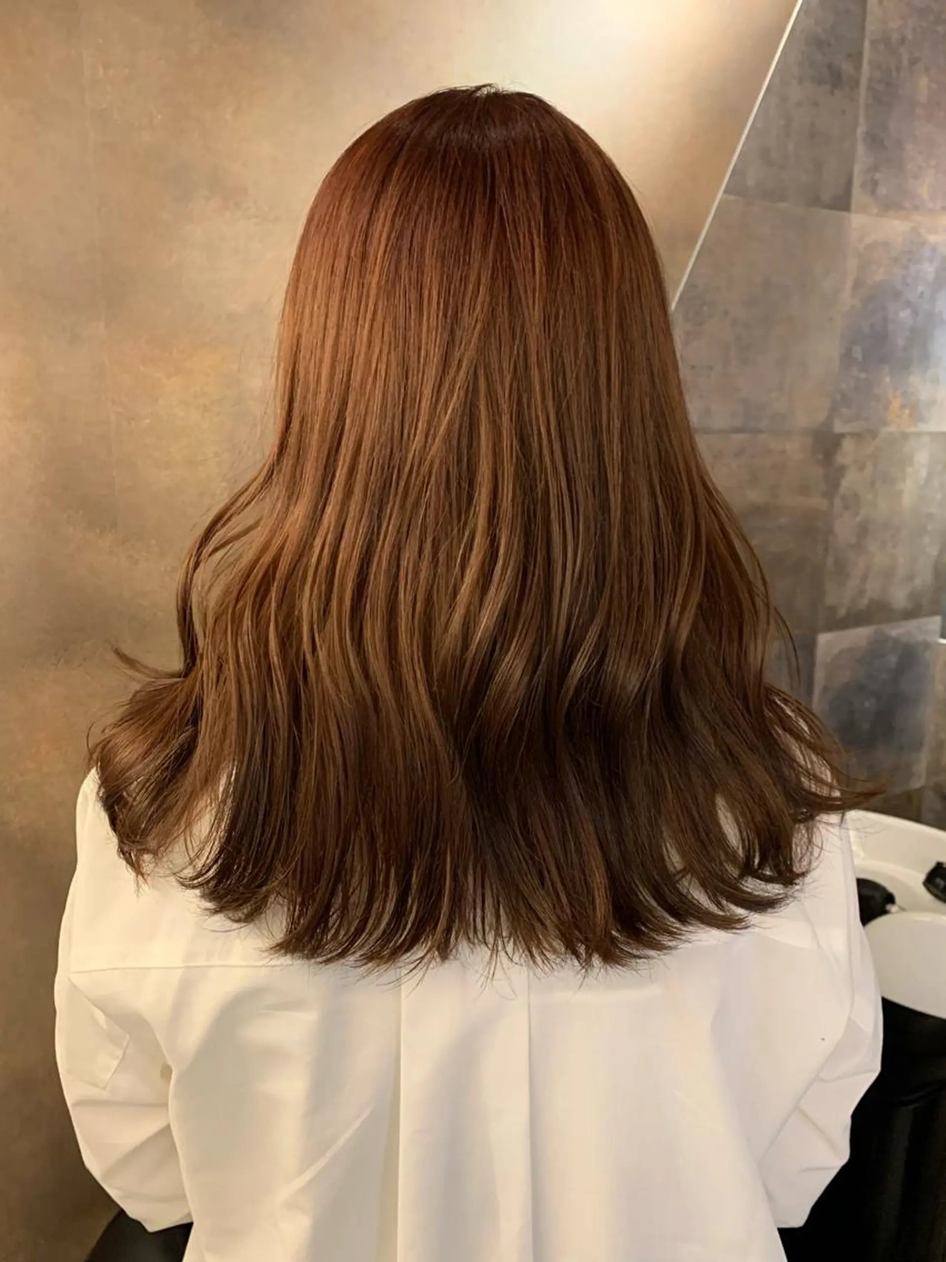 ロング カラー カット ヘアカラー SAKINO. ベージュカラーのヘアスタイル
