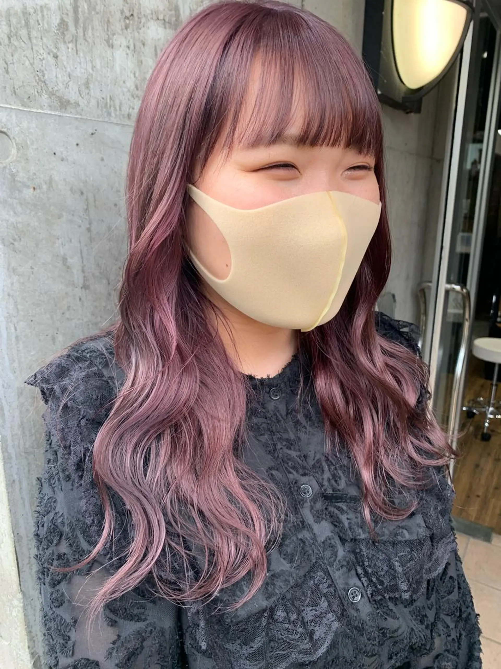 ロング カラー アッシュ ピンクカラー ピンクアッシュ ミルクティーベージュ ブリーチ　店長　清水のヘアスタイル