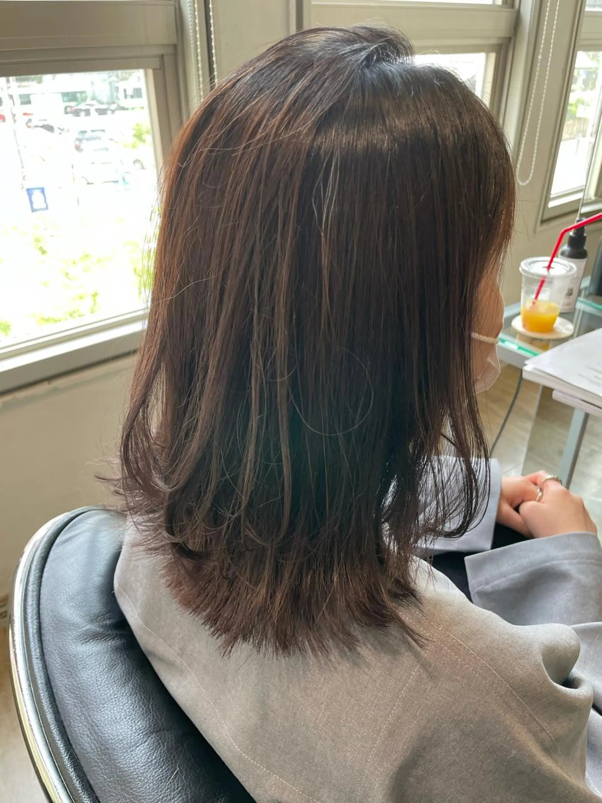 ミディアム カラー 透明感カラー REIのヘアスタイル