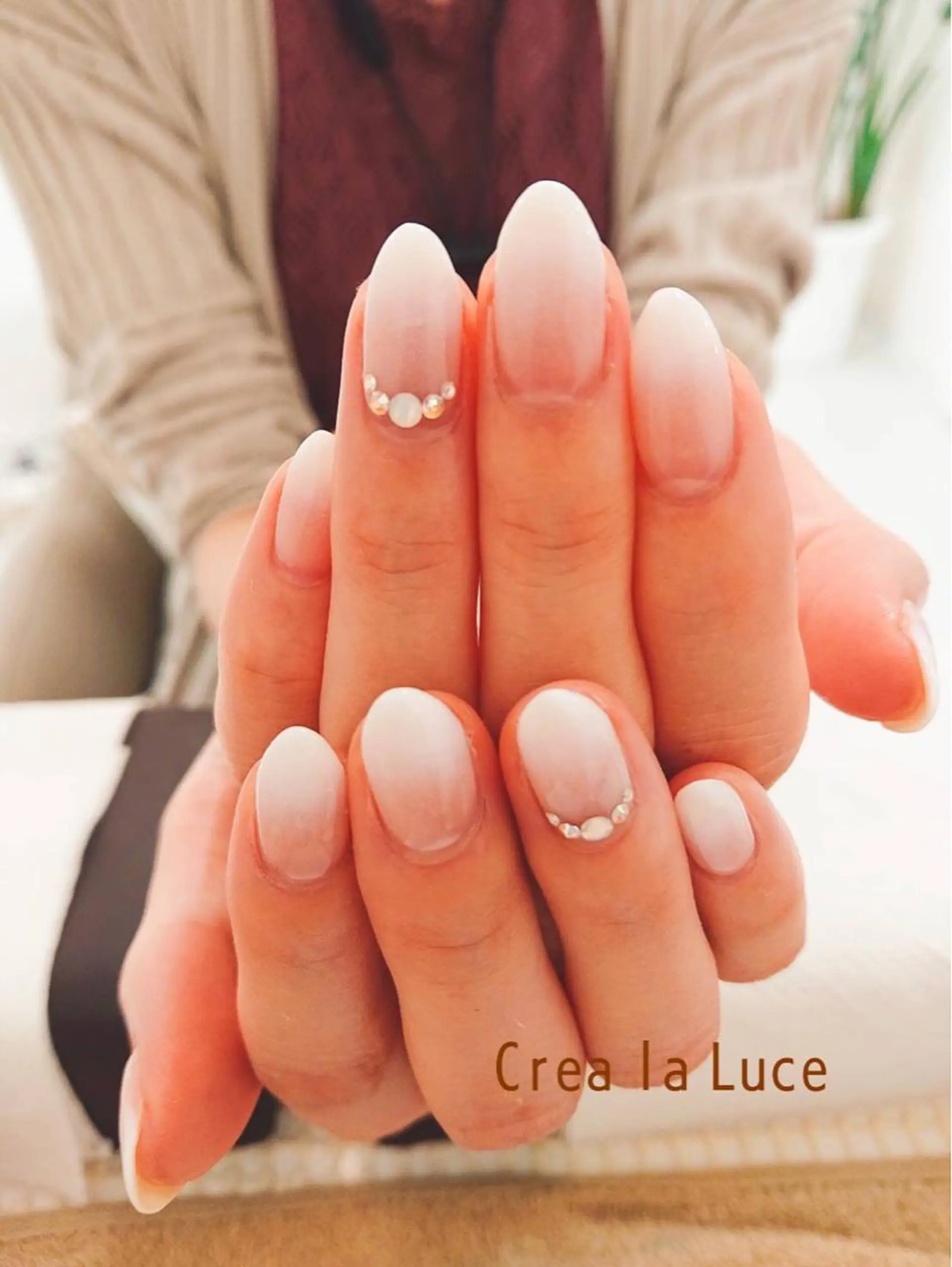 ネイル ジェルネイル グラデーション クレアラルーチェ studentサロンのネイルデザイン