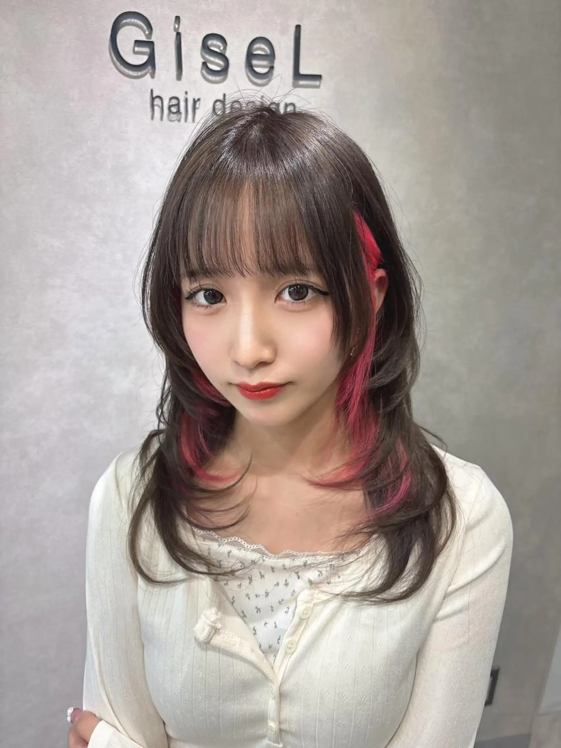ミディアム カラー ブリーチ 透明感カラー ハイトーンカラー 韓国風ヘア レイヤーカット カット ヘアカラー トリートメント lafit ラフィット 下大利のヘアスタイル