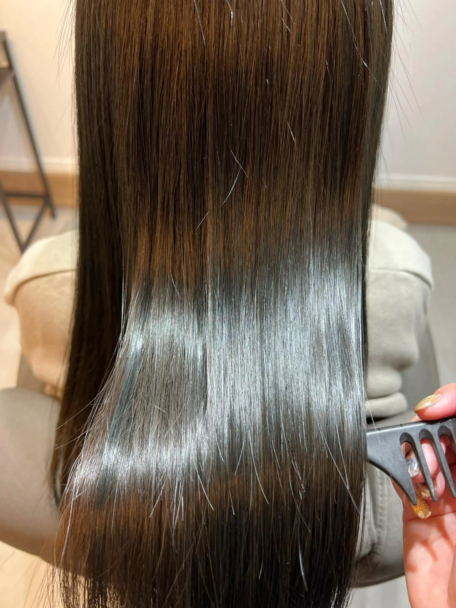 ロング 縮毛矯正 カット 縮毛矯正 トリートメント フェムフィット導入 個室空間✨佐藤華成のヘアスタイル