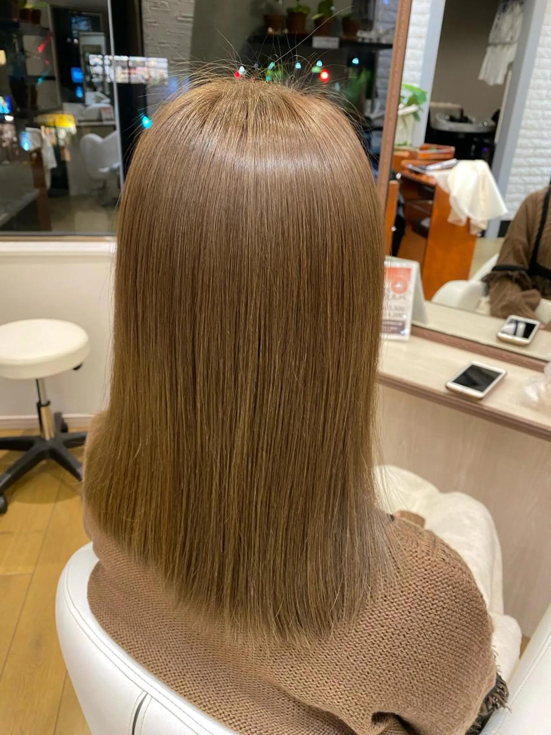 セミロング カラー 艶感🫧透明感カラー YUKARIのヘアスタイル
