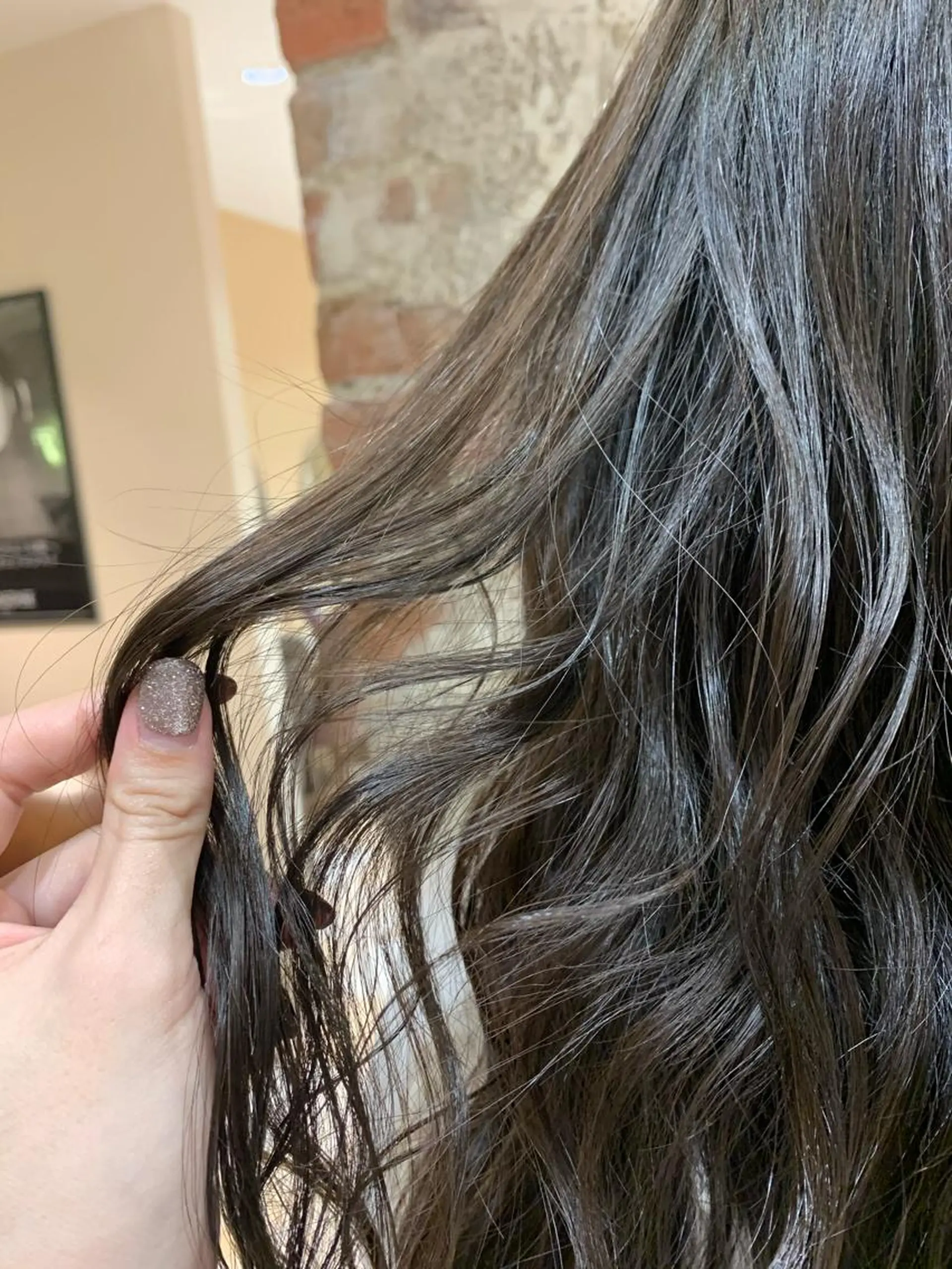 ロング カラー 黒髪 ブリーチ ブリーチなしカラー 伸ばしかけ 髪質改善 美髪ヘッドスパ🫧 西山紗奈江💆♀️のヘアスタイル