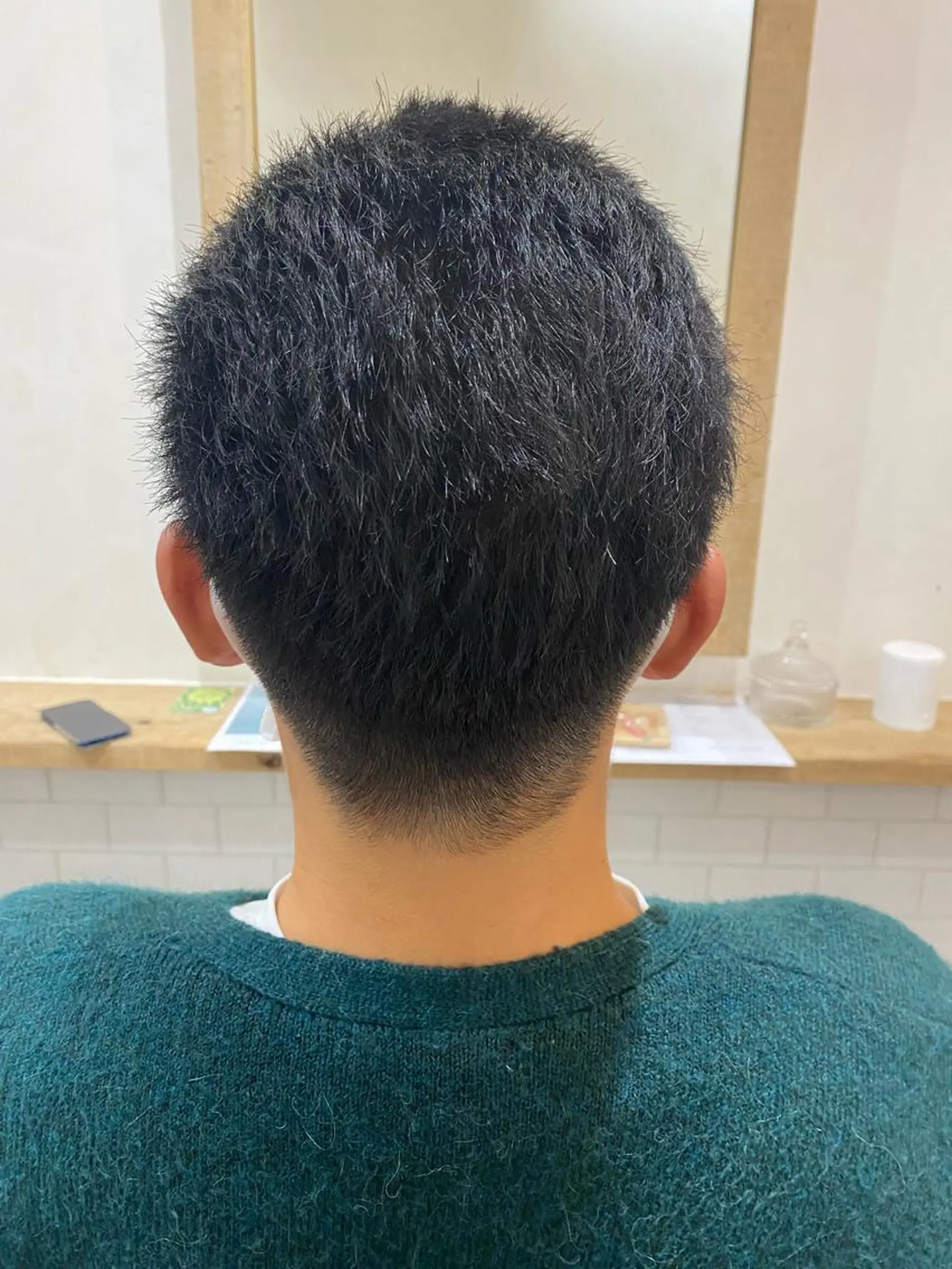 ショート メンズ 刈り上げ kanon♡ 暖色カラー‎🤍のヘアスタイル