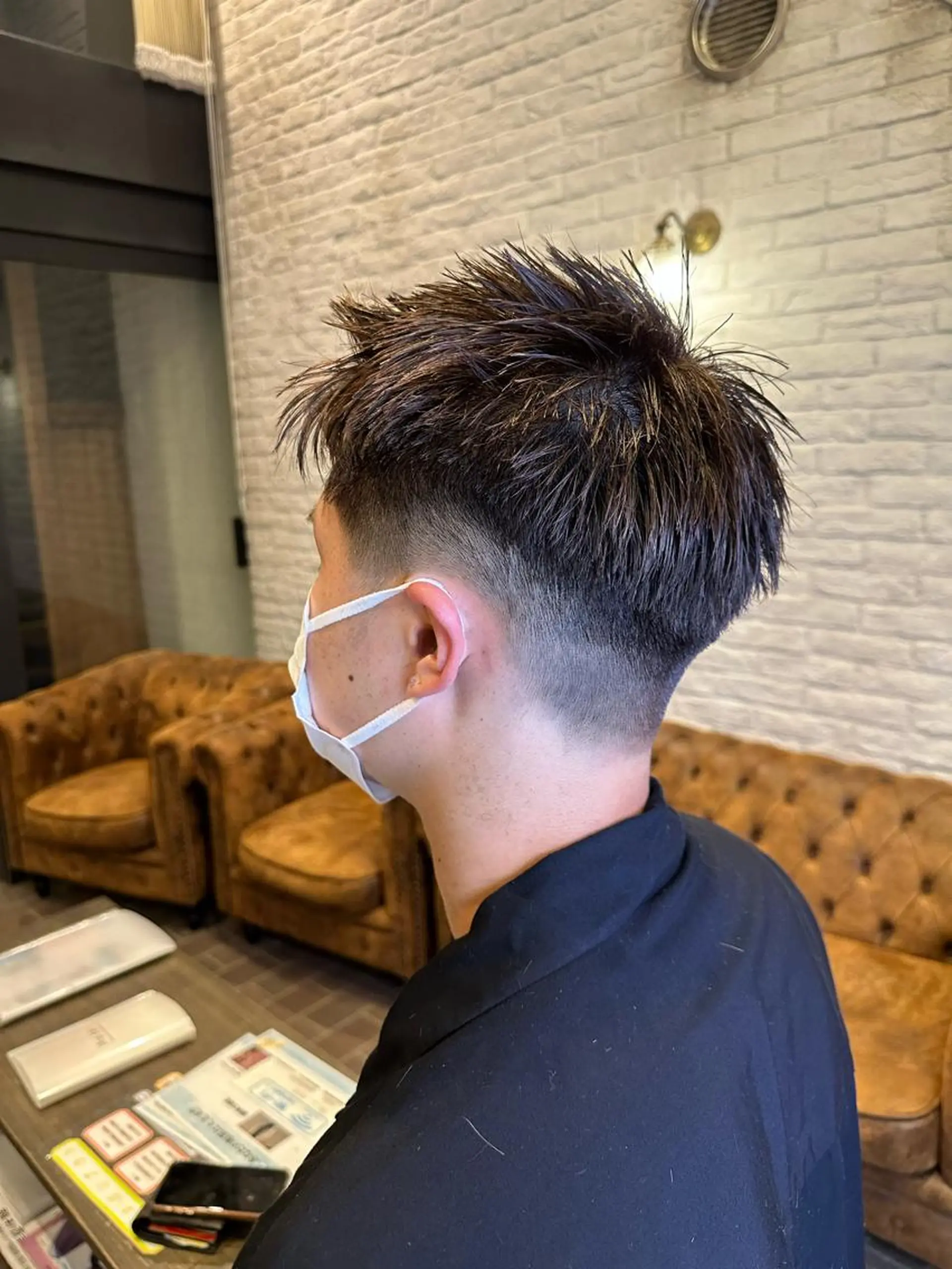 ショート ヘアアレンジ メンズ メンズブリーチ フェードカット スパイキーショート 刈り上げ レイヤーカット 🫧RYOグレージュ /透け感カラー🫧のヘアスタイル