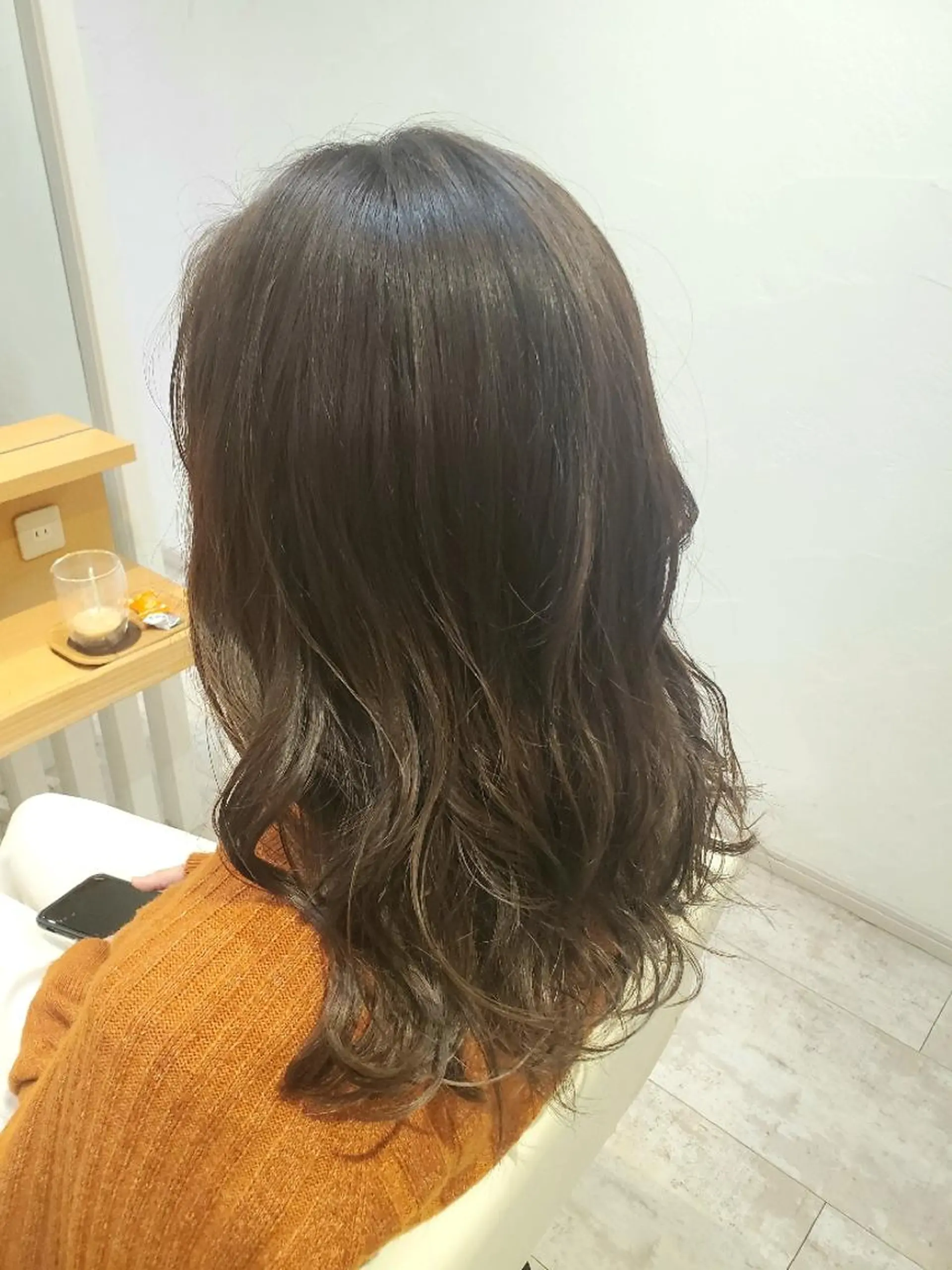 セミロング カラー ブリーチ ブリーチなしカラー 北九州美容室 🕊️わかな✂︎のヘアスタイル