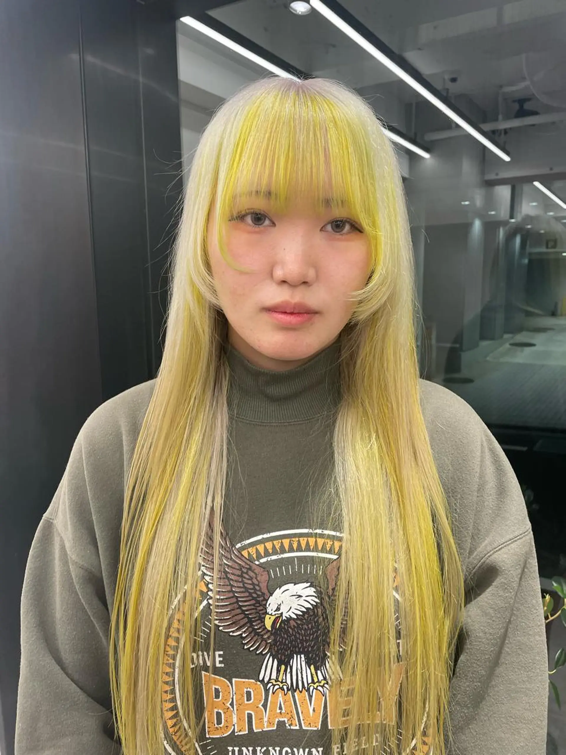 ロング カラー カット・ブリーチ TAIGAのヘアスタイル
