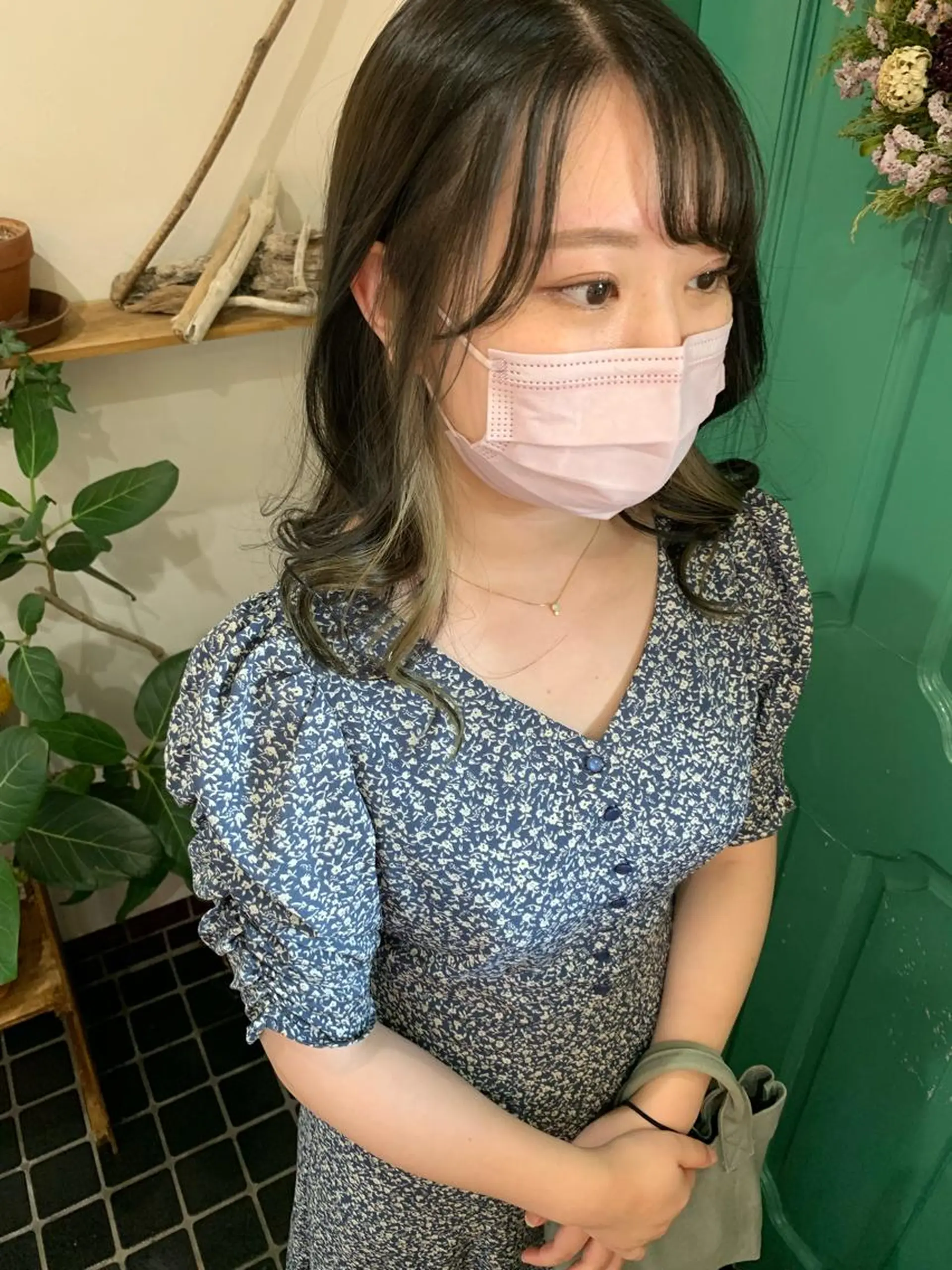 セミロング カラー カット ヘアカラー 佐藤 美咲のヘアスタイル