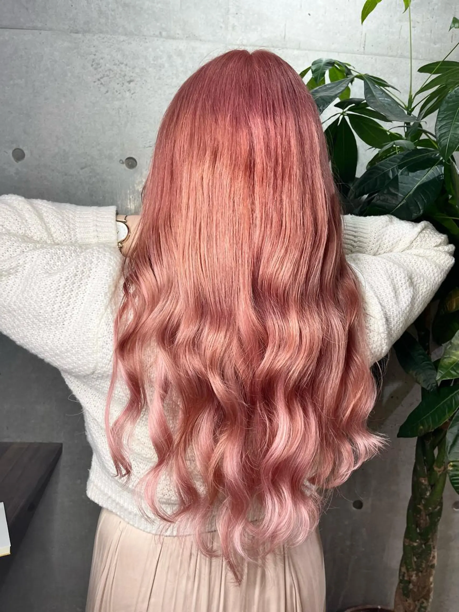 カラー ハイトーンカラー ピンクカラー カット ヘアカラー エクステ 名古屋のピンク好き かずくん🦩のヘアスタイル