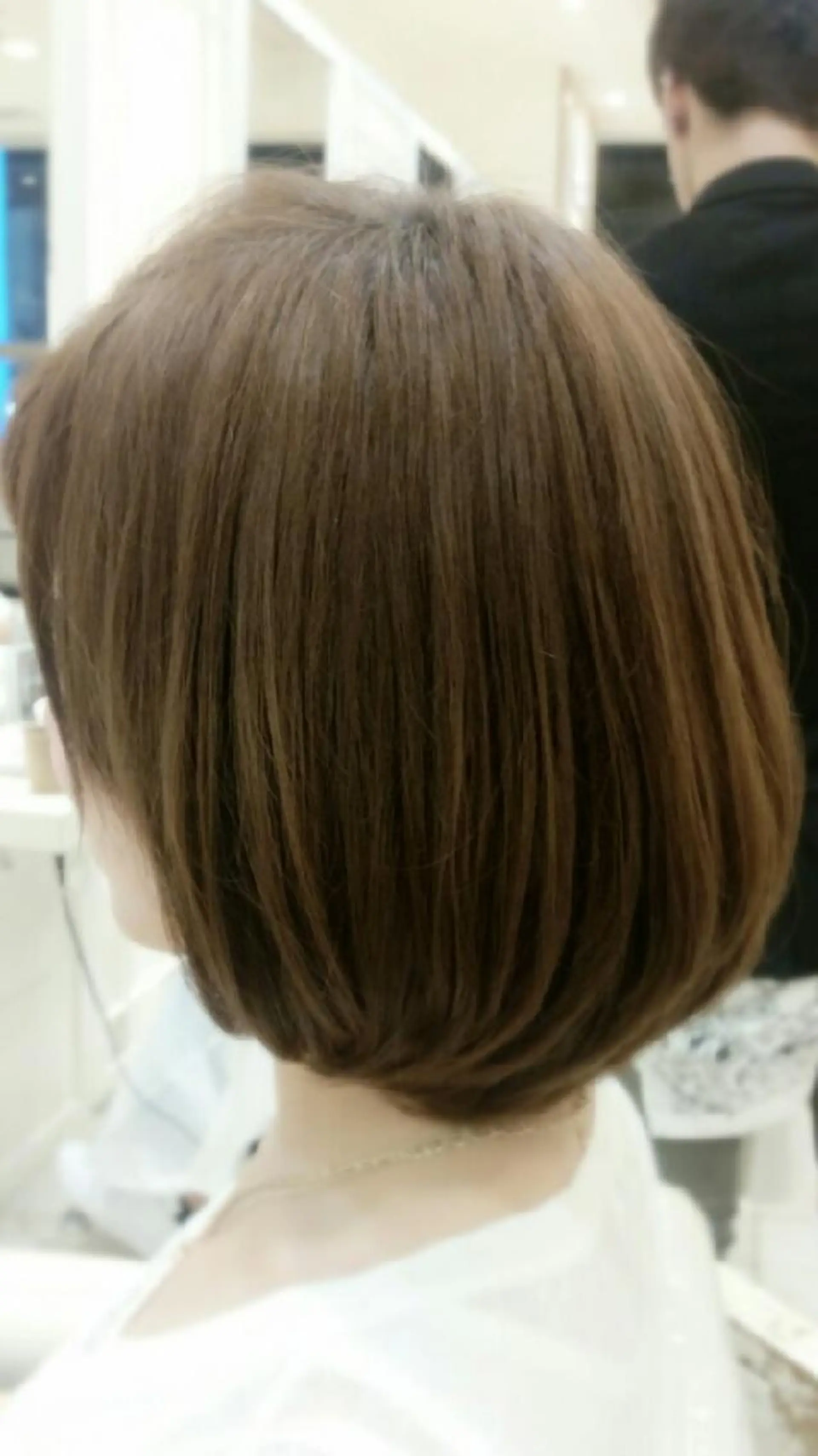 ミディアム 須賀 一美のヘアスタイル