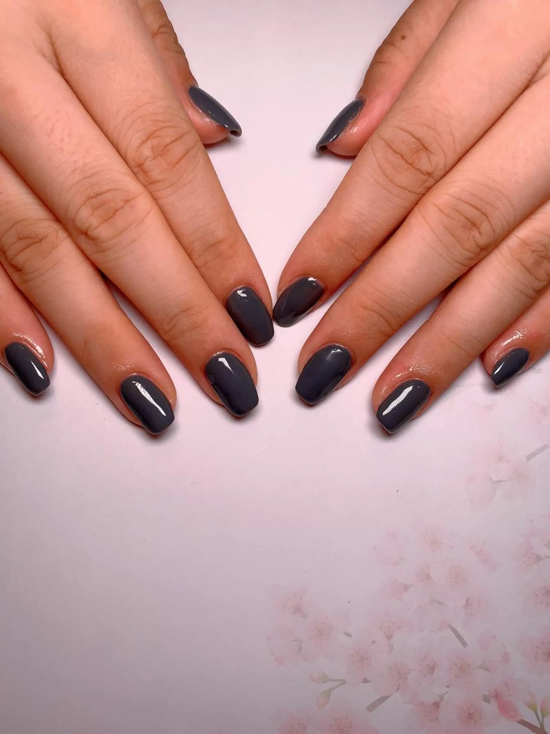 ネイル miu miuのネイルデザイン