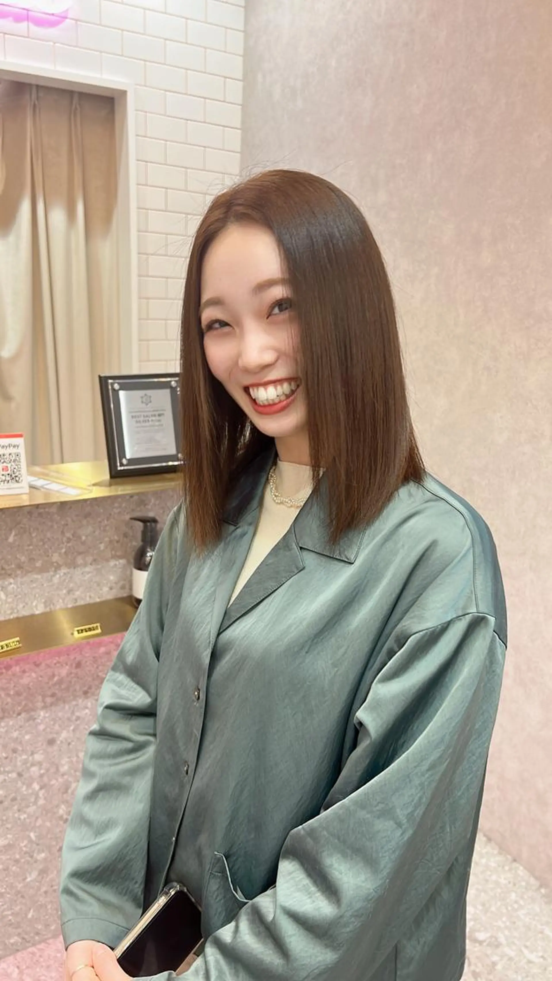 ミディアム 福岡縮毛矯正✨️ ストレート 向井和輝のヘアスタイル