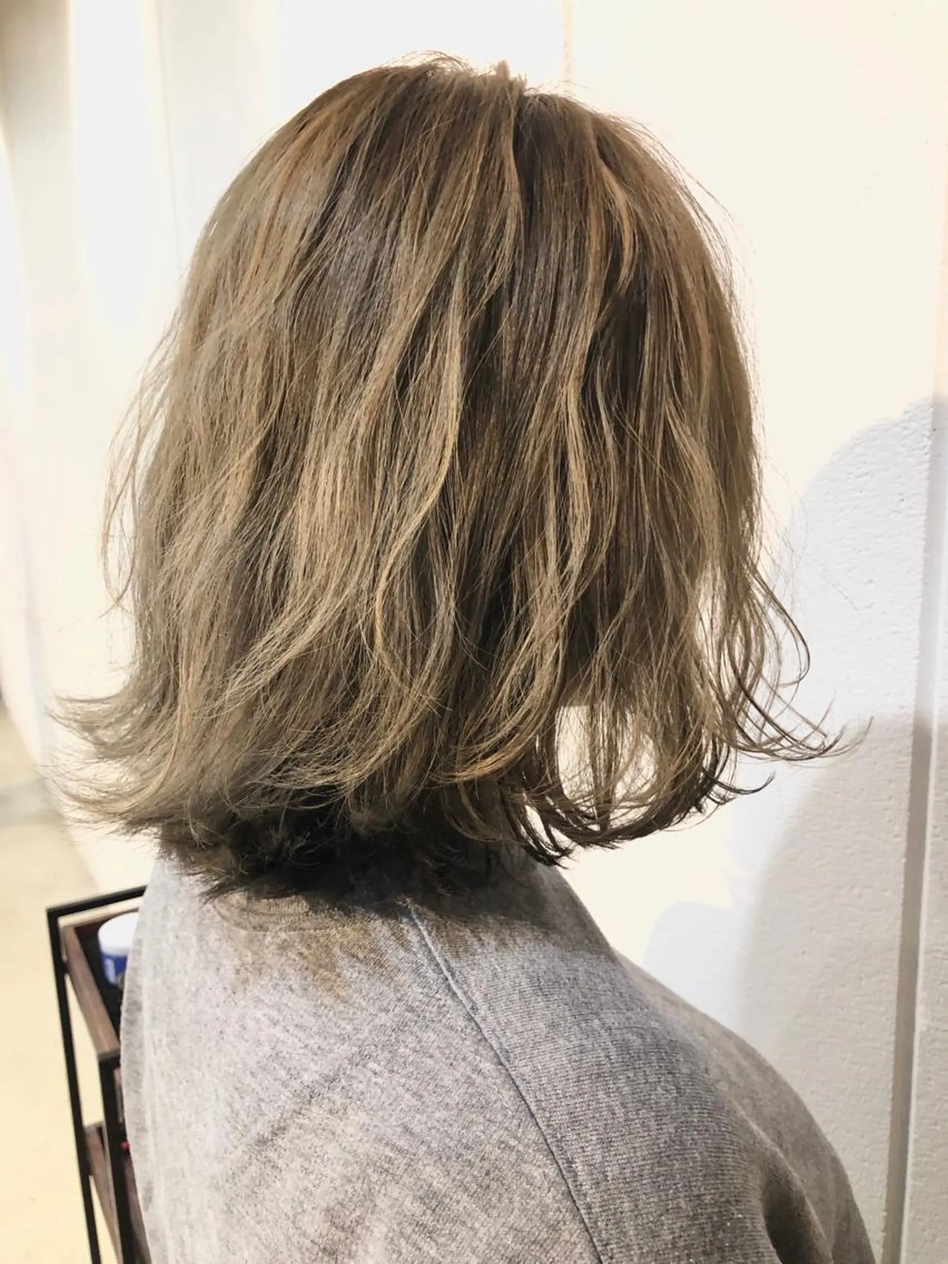 ミディアム カラー cherir髪質改善 パーソナルカラー診断のヘアスタイル