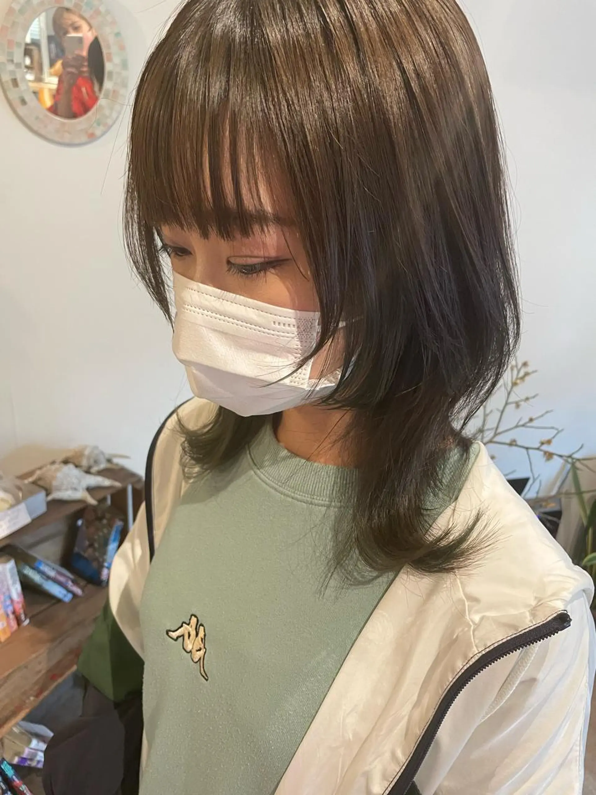 ミディアム ウルフカット カット ヘアカラー トリートメント HARE 川崎晴佳のヘアスタイル