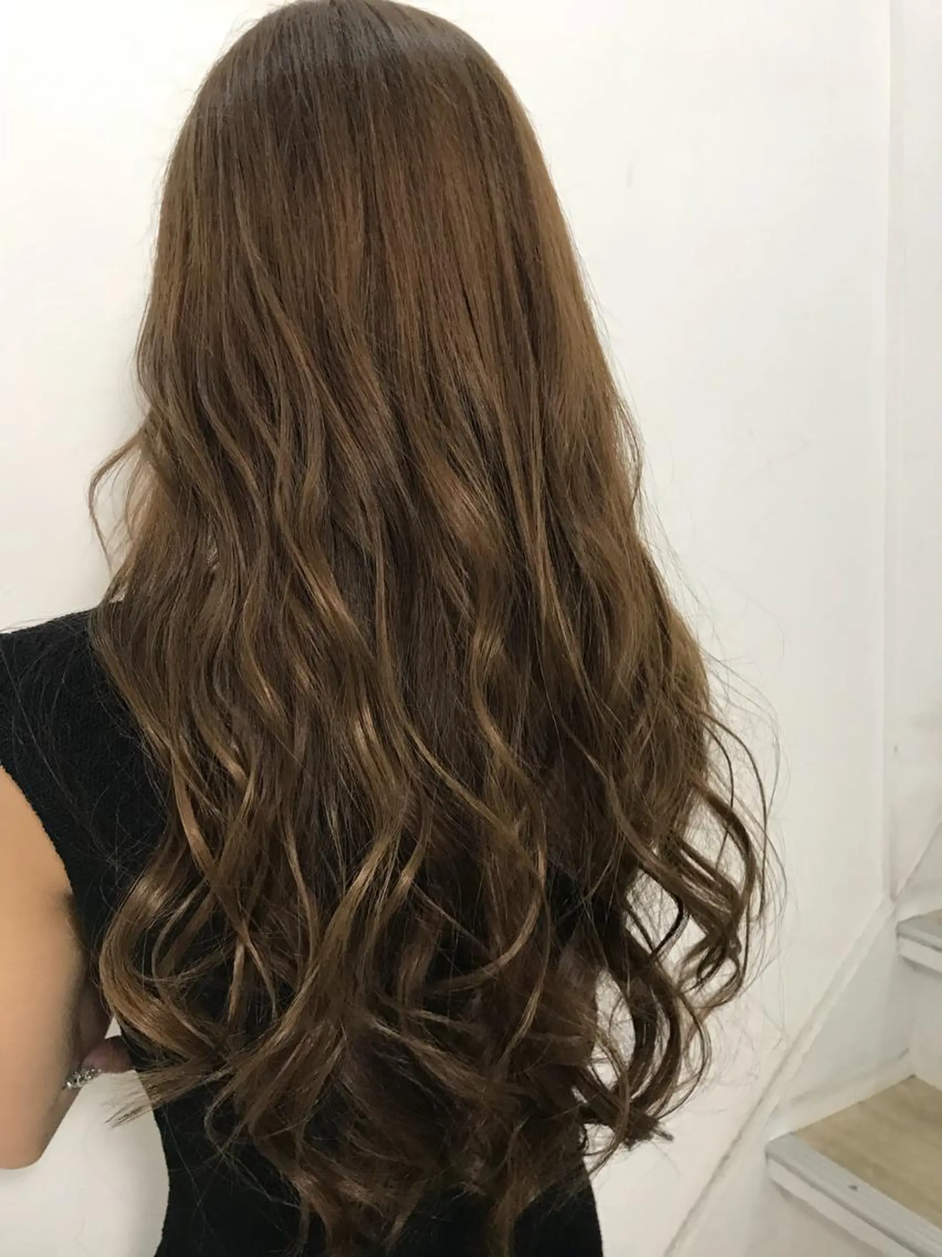 ロング カラー ヘアカラー SOA所属・西村あきや トレンド韓国ヘアのヘアスタイル
