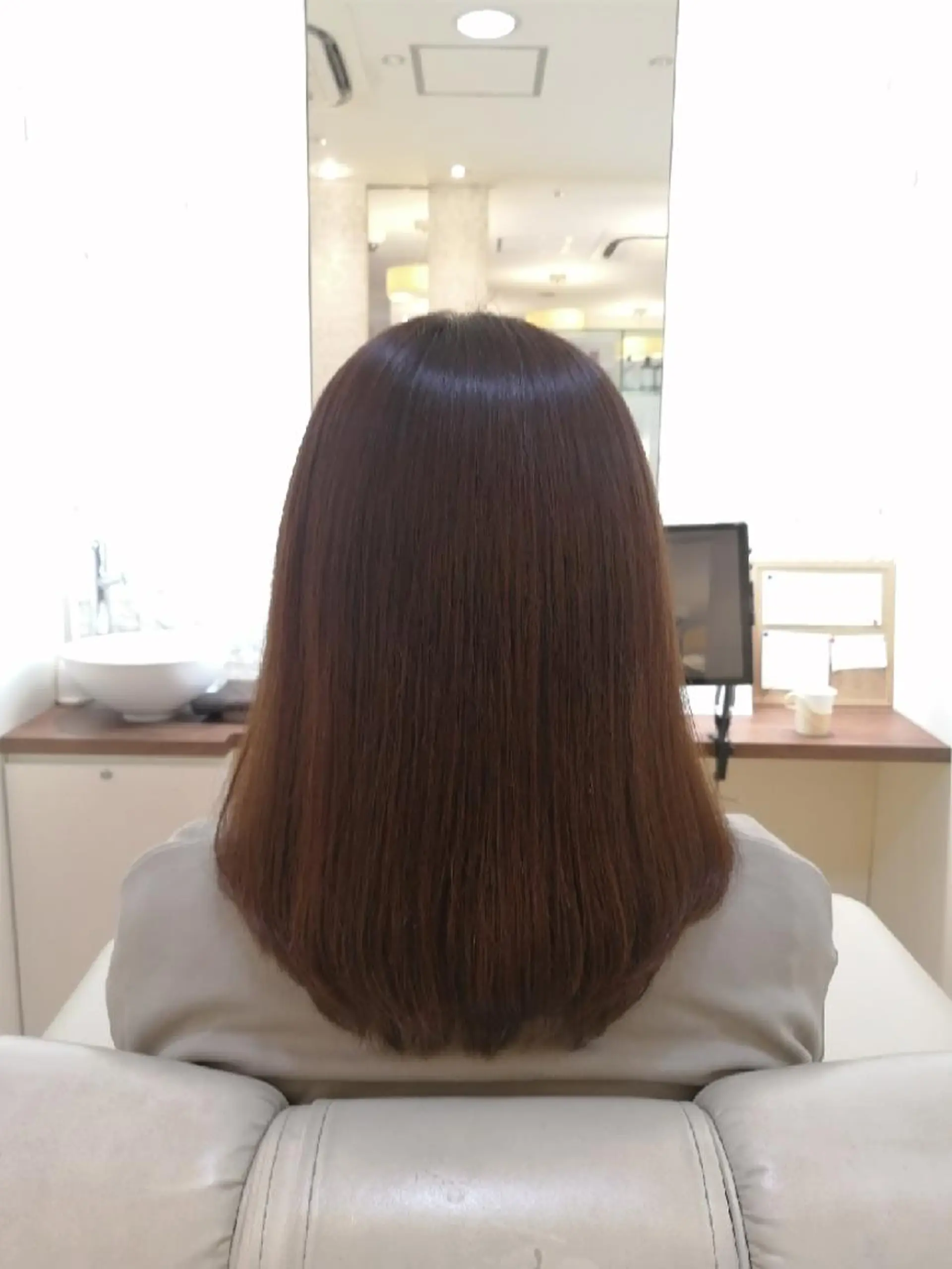 セミロング 鈴木 さやかのヘアスタイル