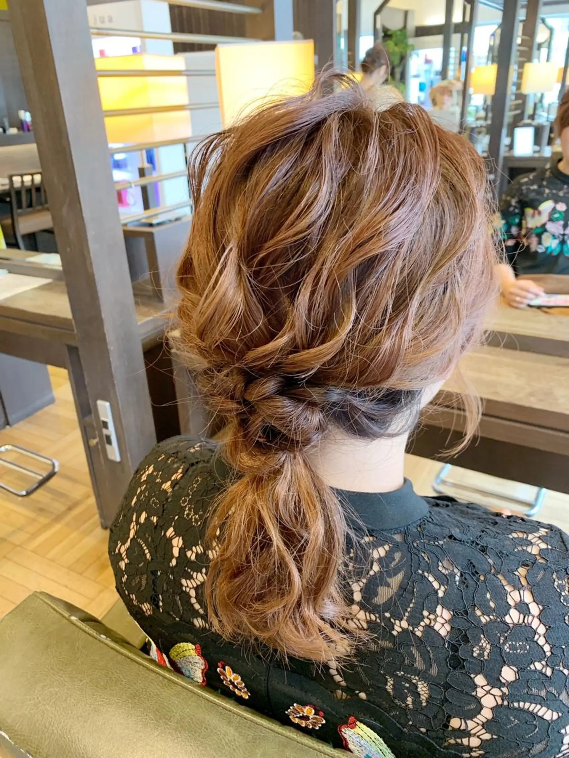 ヘアアレンジ 佐藤 ナルトのヘアスタイル