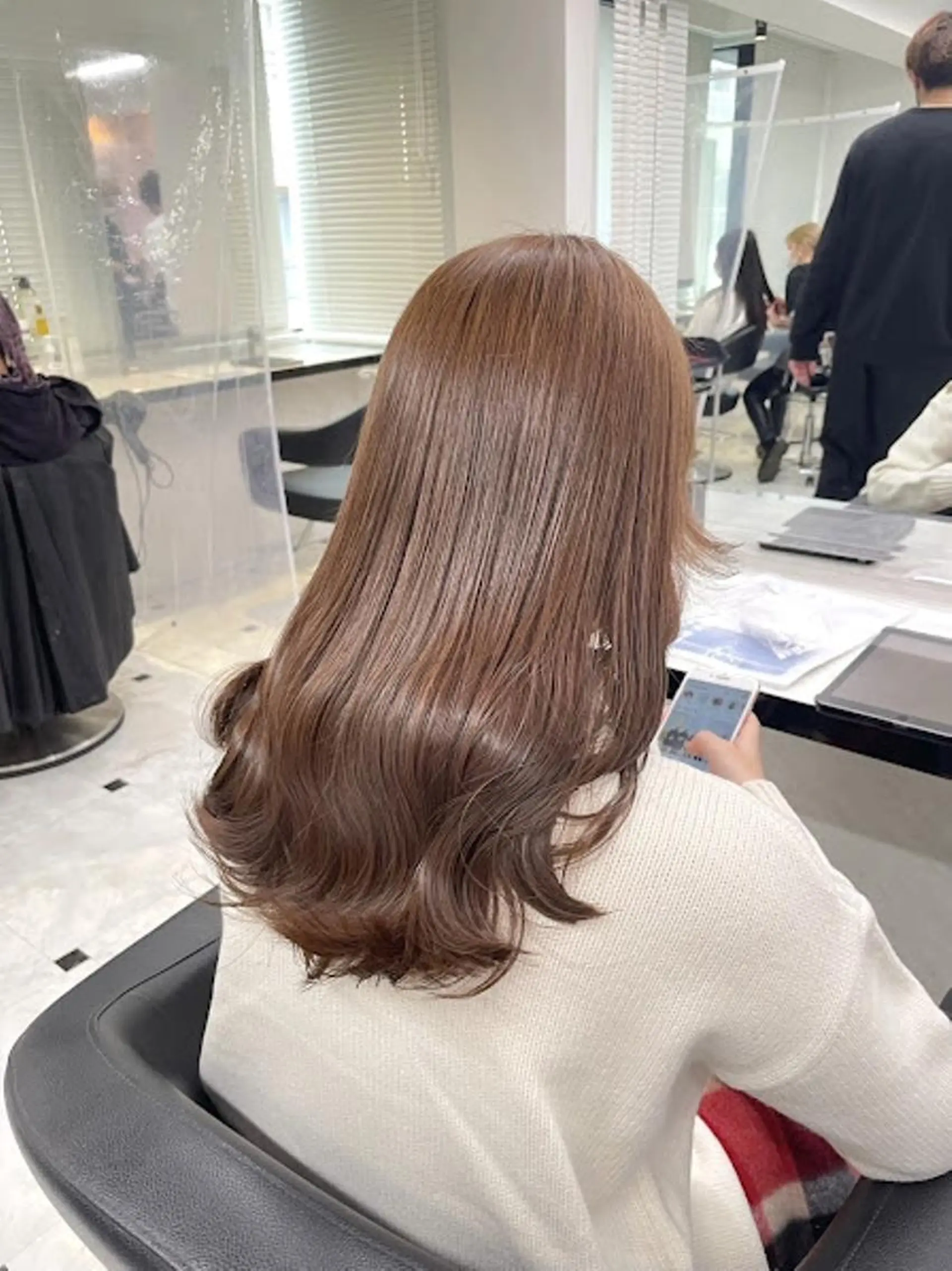 カラー 🪞SHE池袋 Official🪞のヘアスタイル