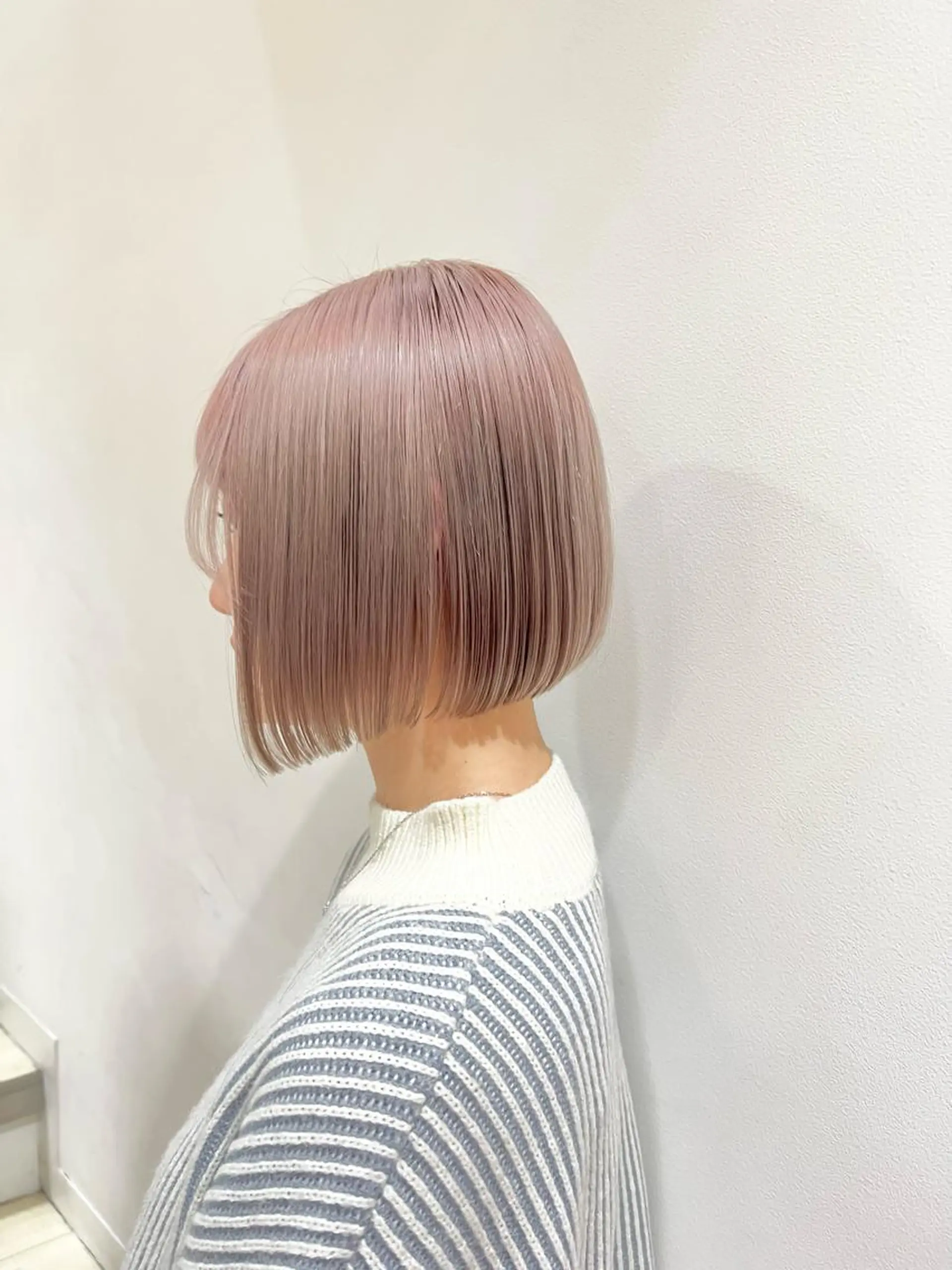 ショート カラー カット ヘアカラー トリートメント ヘアセット 🫧艶ダブルカラー ブリーチ🫧トモヤのヘアスタイル