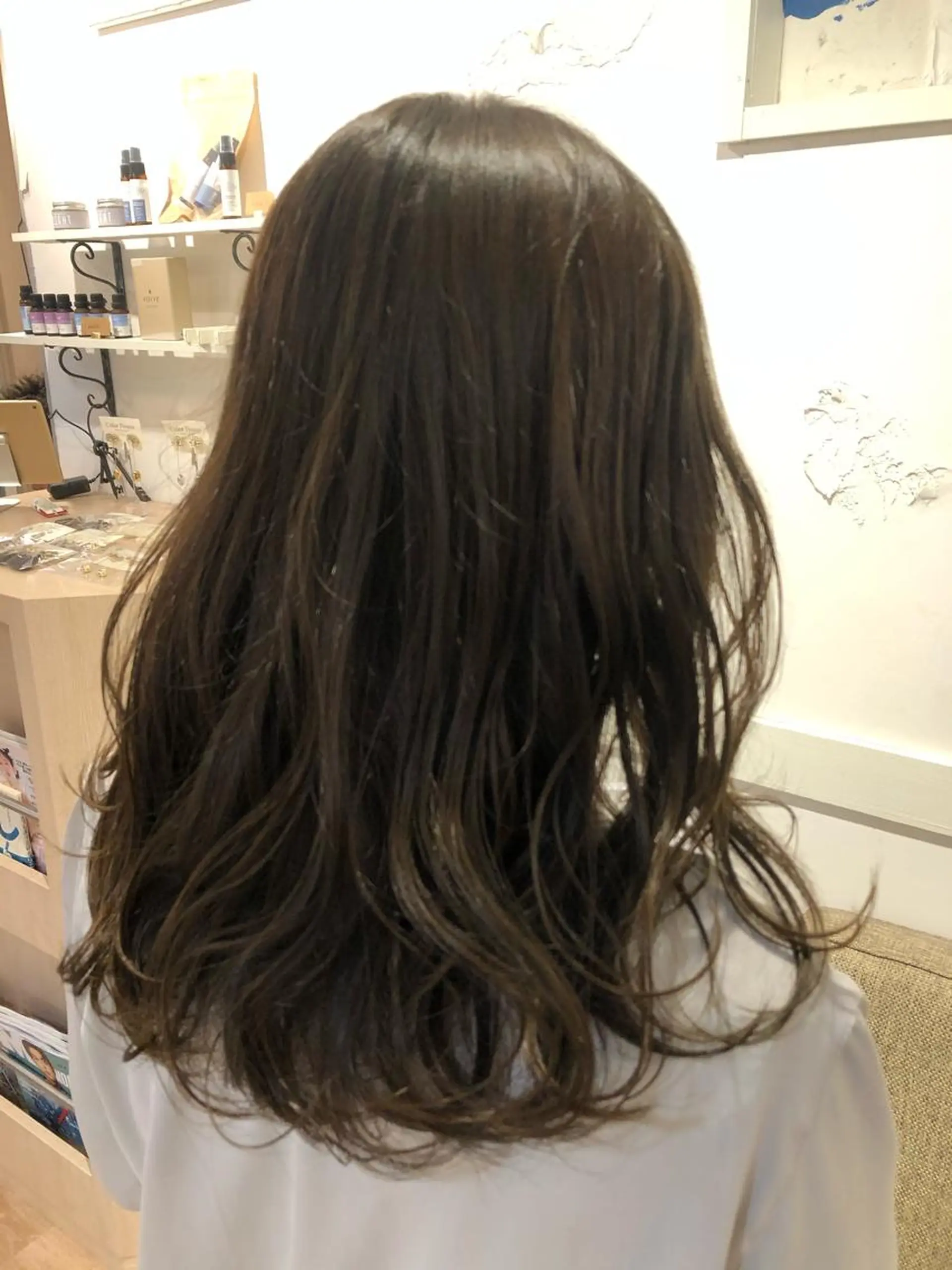 カラー 透明感カラー イルミナカラー monami 鈴木 茉由奈のヘアスタイル