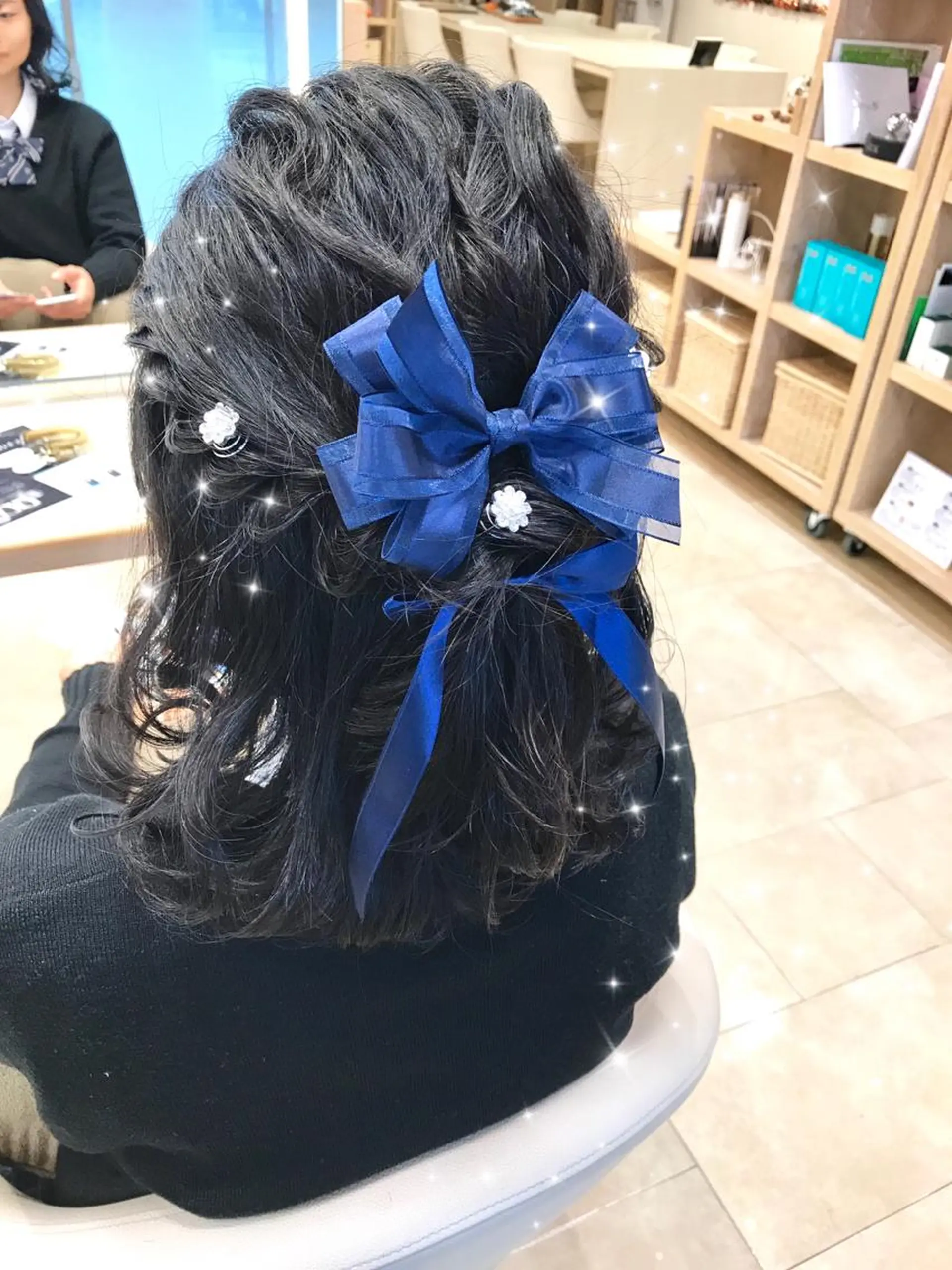 ミディアム ヘアアレンジ ハーフアップ ヘアセット 高橋恵🌈生え癖改善 ウルフ/レイヤーのヘアスタイル