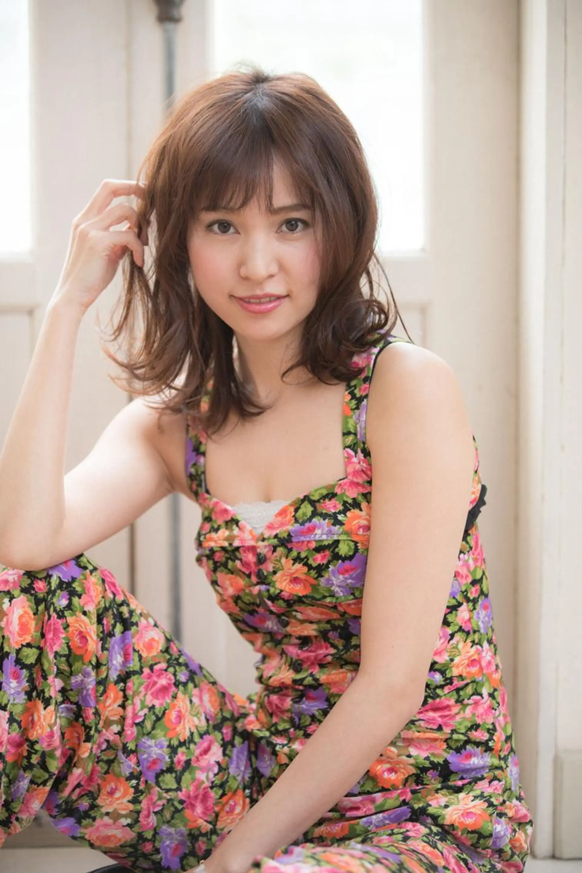 ミディアム カラー ブルーカラー ブルージュ グレージュ レイヤーカット/ 髪質改善/代表西村のヘアスタイル