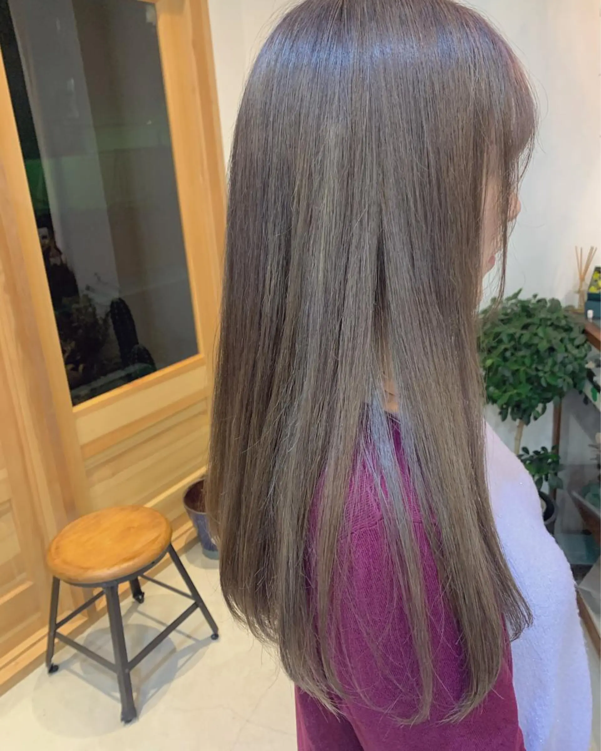 ロング カラー ベージュカラー ブリーチ ラベンダーカラー ラベンダーベージュ 名駅🦢大人艶カラー 🪽カミヤアカネのヘアスタイル