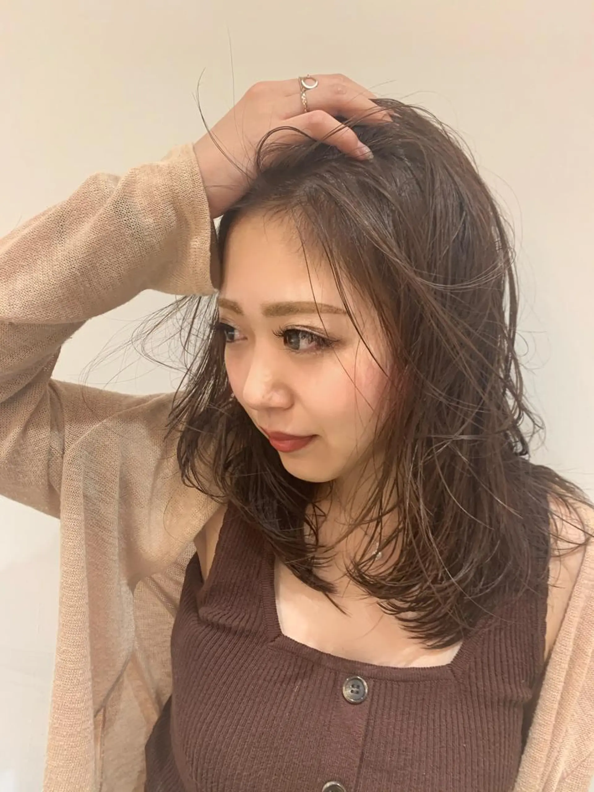 セミロング カット ヘアカラー トリートメント diarスタイリスト 山田のヘアスタイル