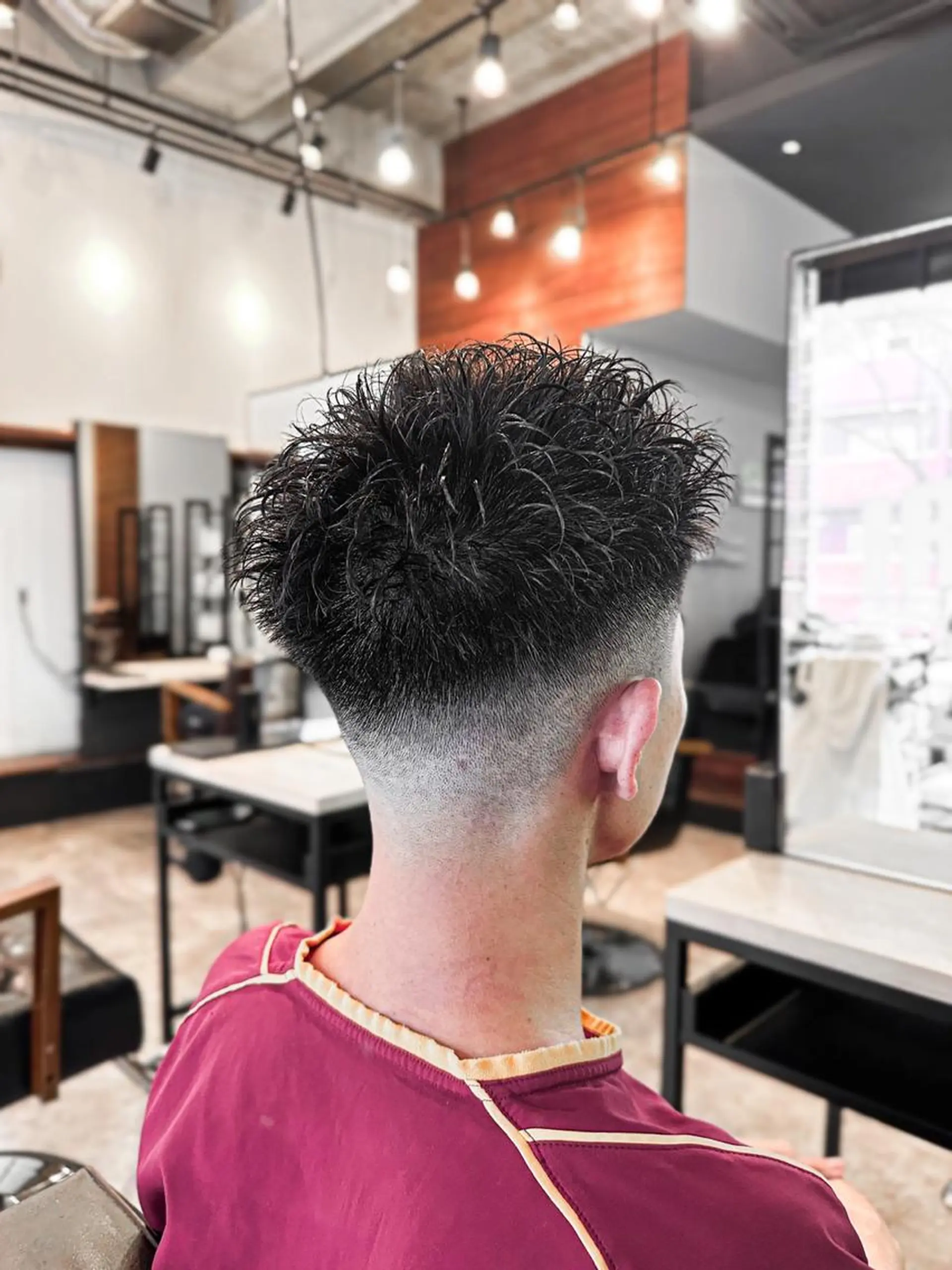 パーマ メンズ フェードカット メンズパーマ ニュアンスパーマ カット パーマ ブリーチカラー🔥 パーマ【佐々木凌平】のヘアスタイル