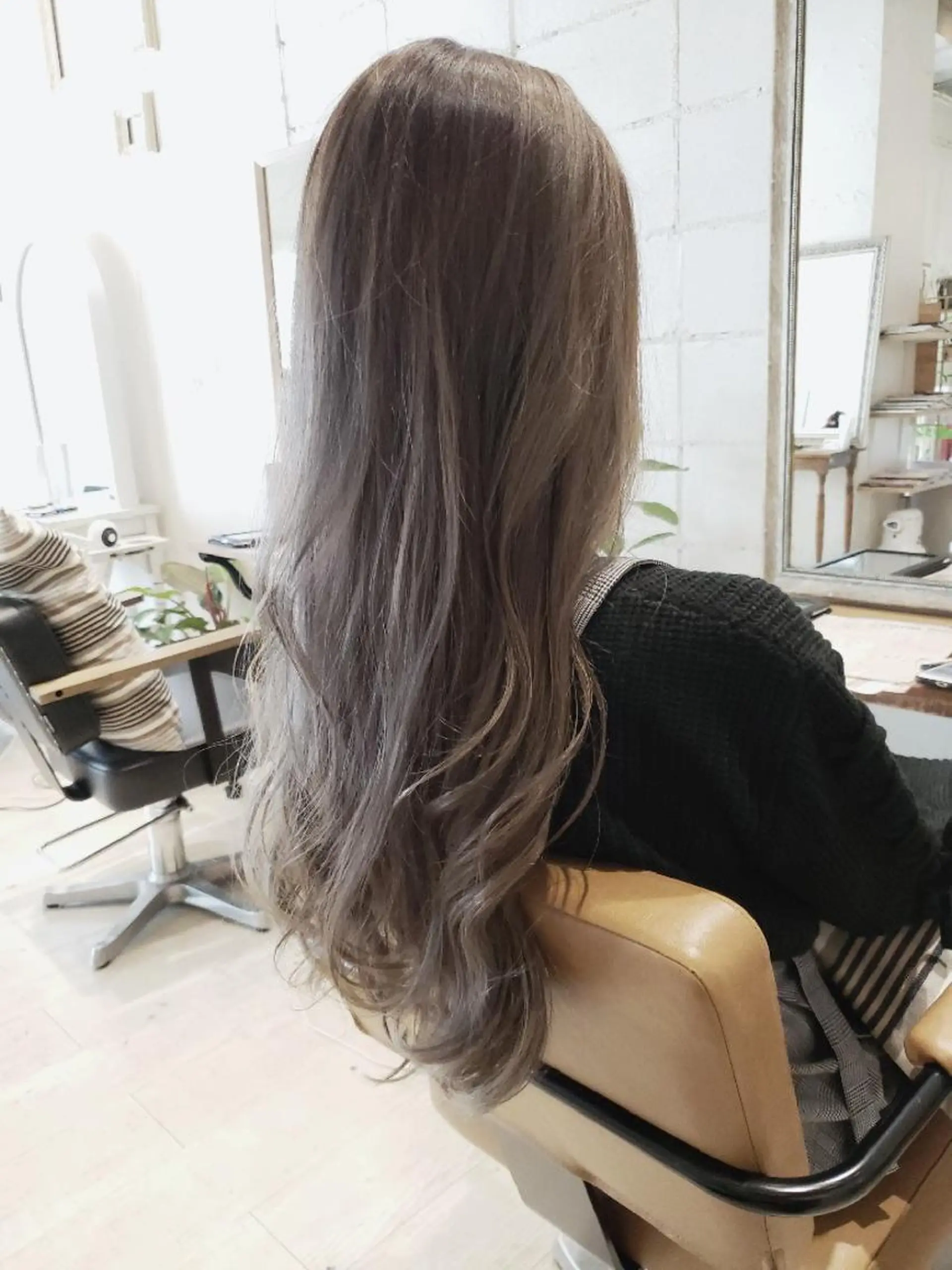 カラー ロング ハイライトカラー ハイライト 尾野 恭平のヘアスタイル